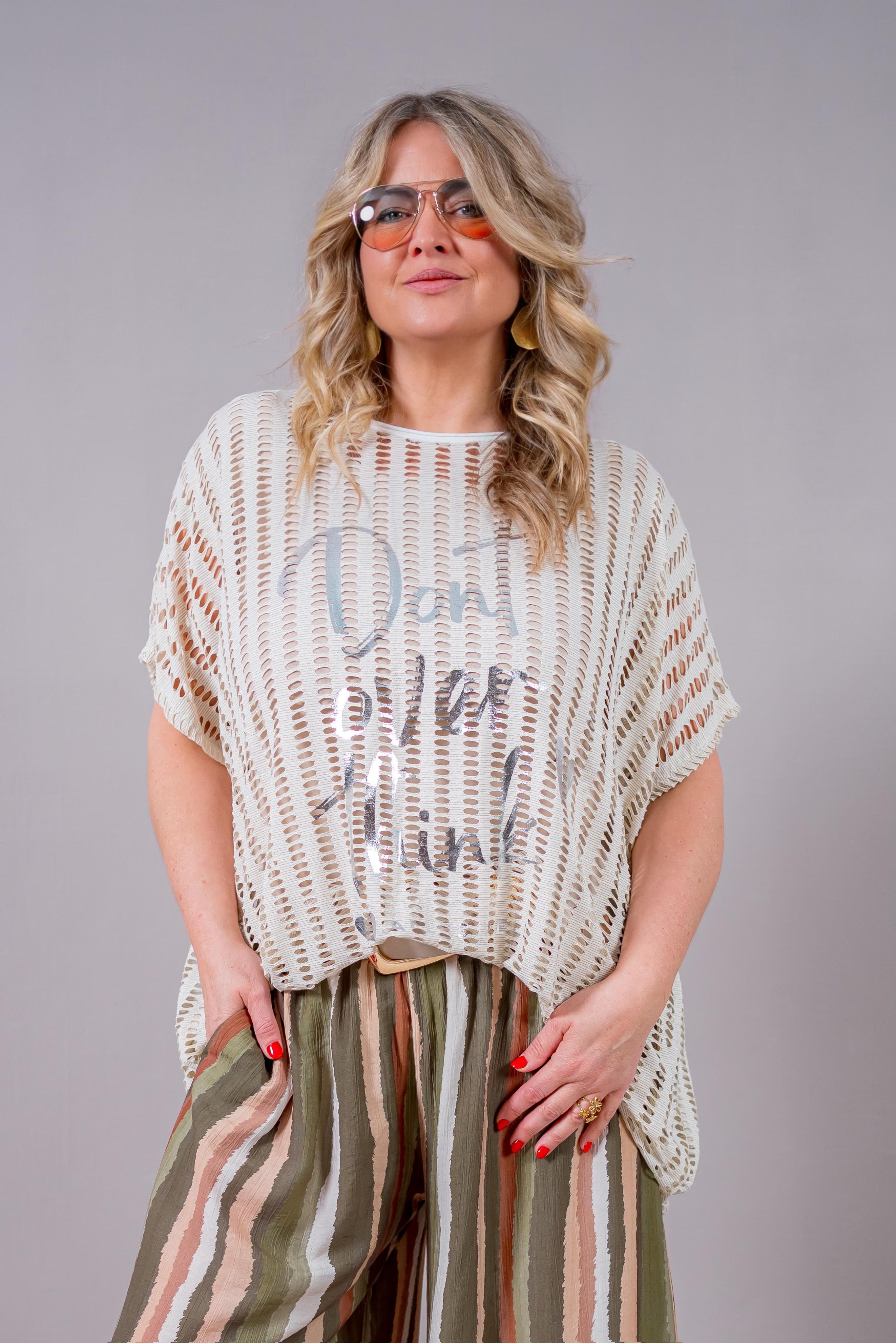 Oversize Lochstrick-Shirt mit Print, beige/creme