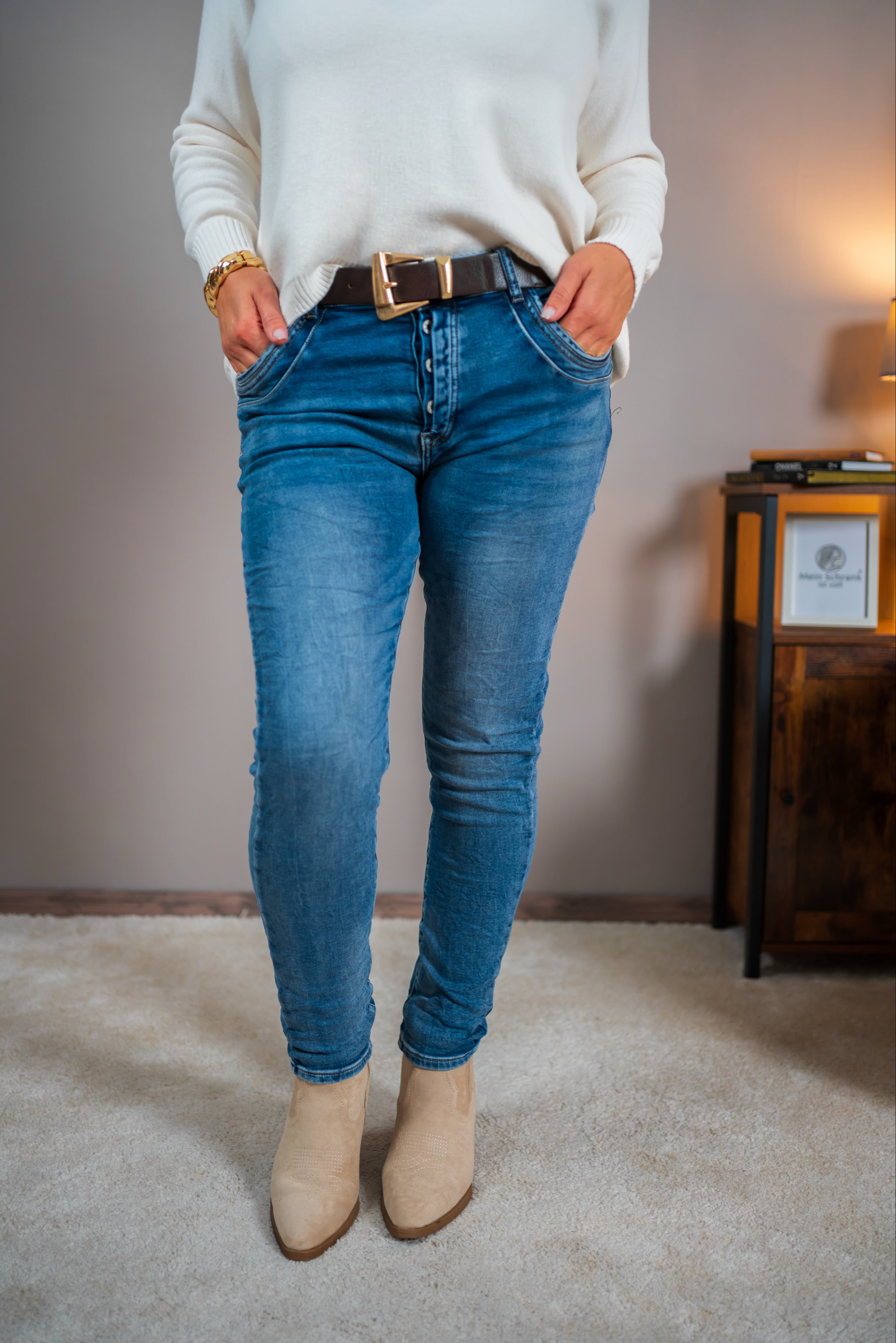 Jeans mit Knopfleiste, Mittelblau