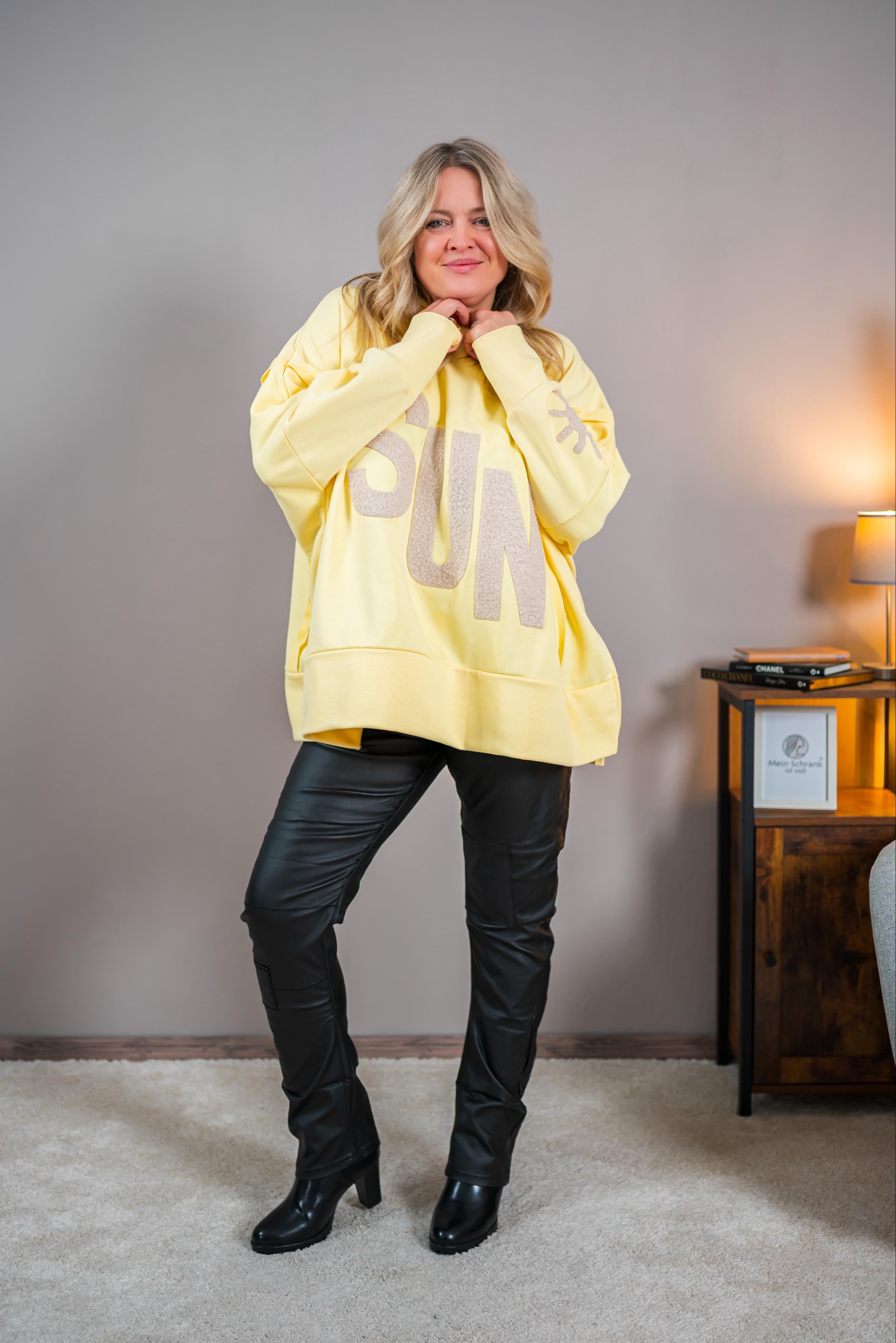 Oversize Hoodie mit Beflockung "SUN", gelb