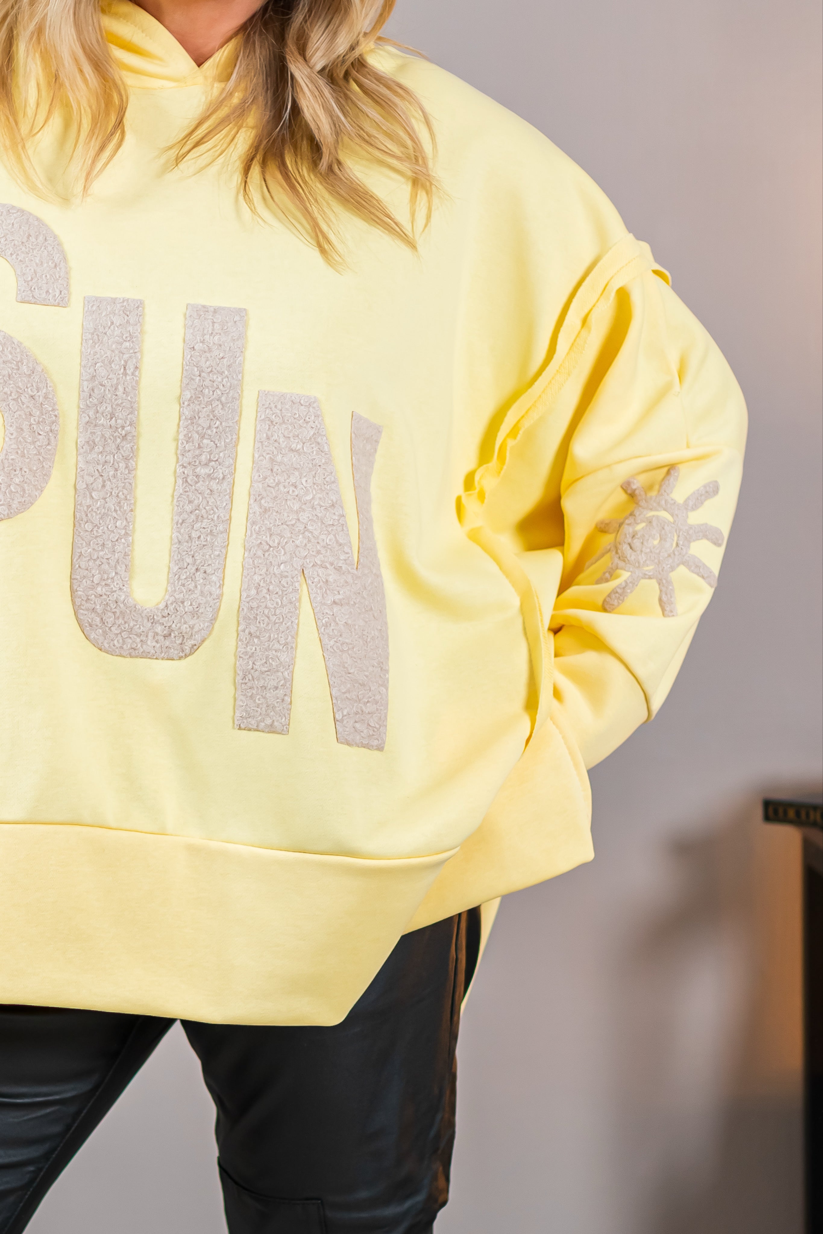 Oversize Hoodie mit Beflockung "SUN", gelb
