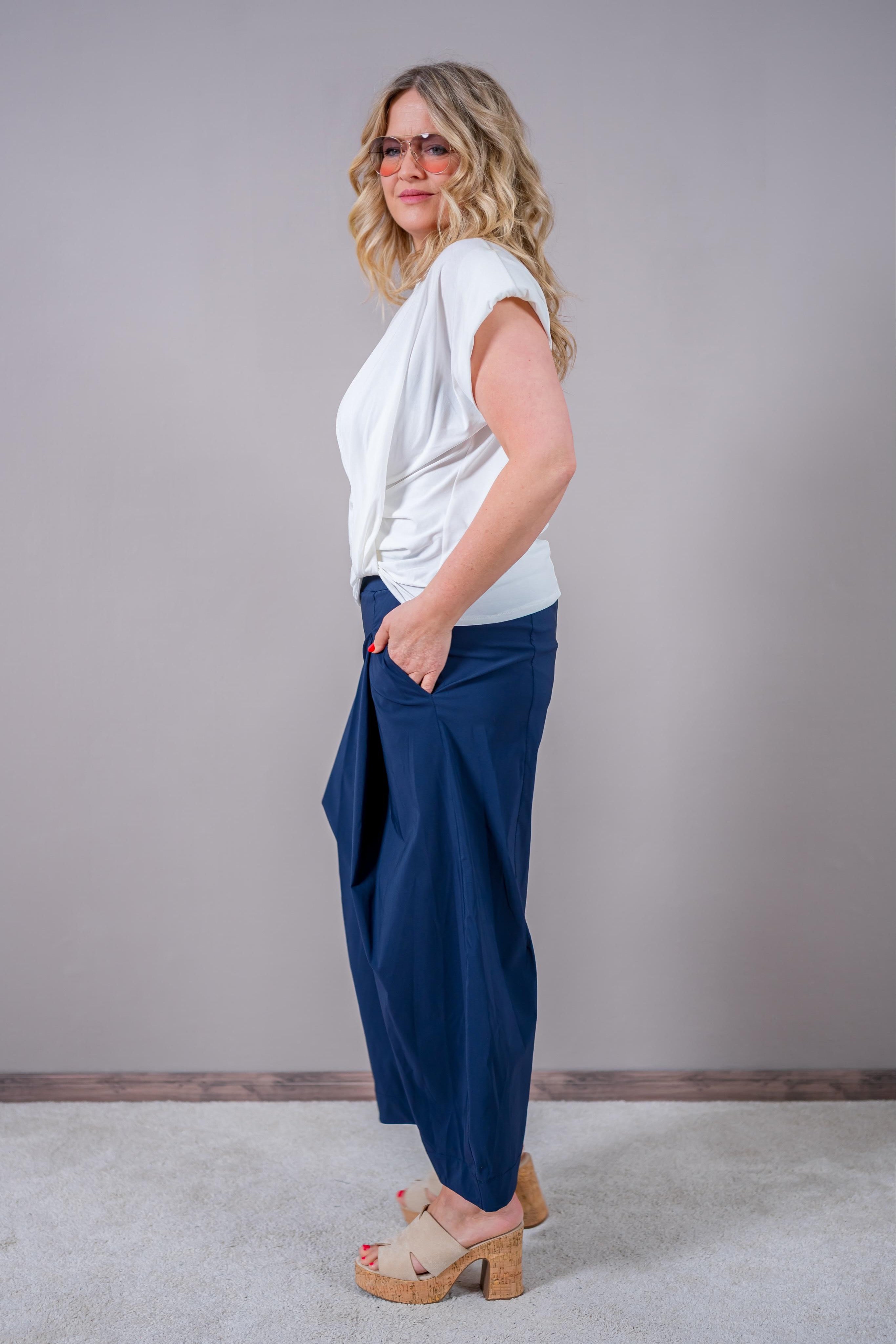 Weite Hose mit Knickfalte, dunkelblau