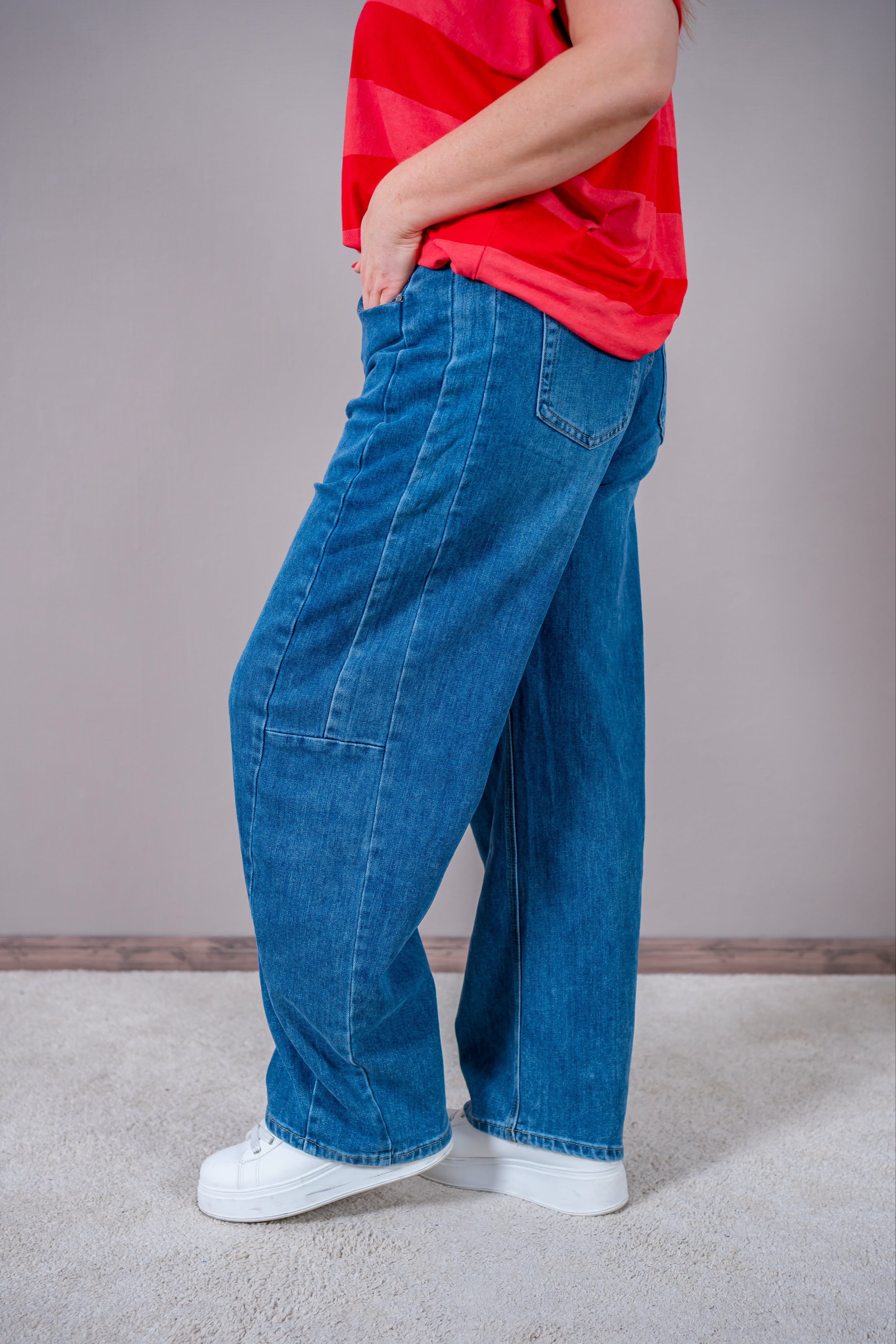 Trendige Barrel Jeans im Medium Wash