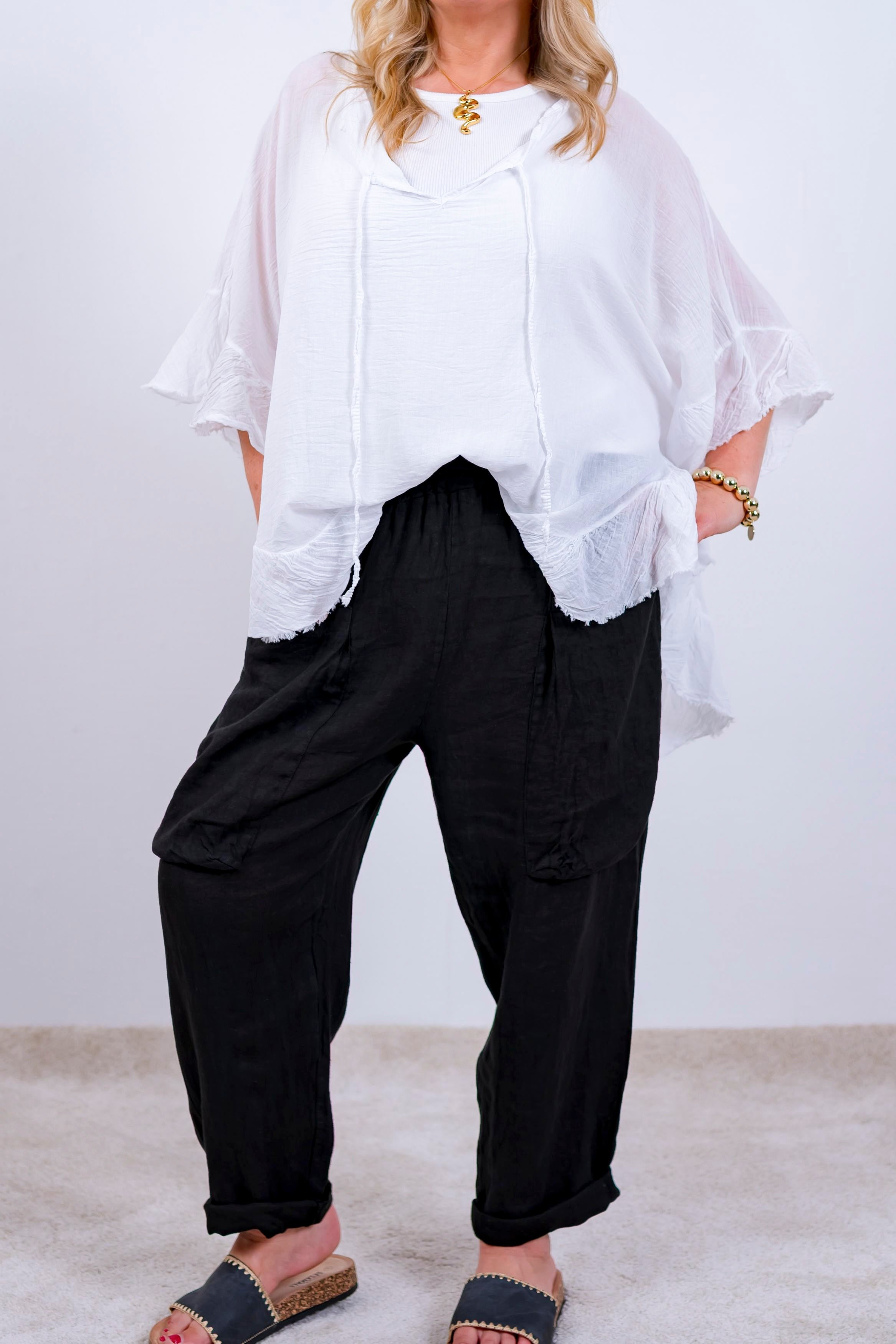 Volant-Bluse mit ausgefransten Saum, weiß
