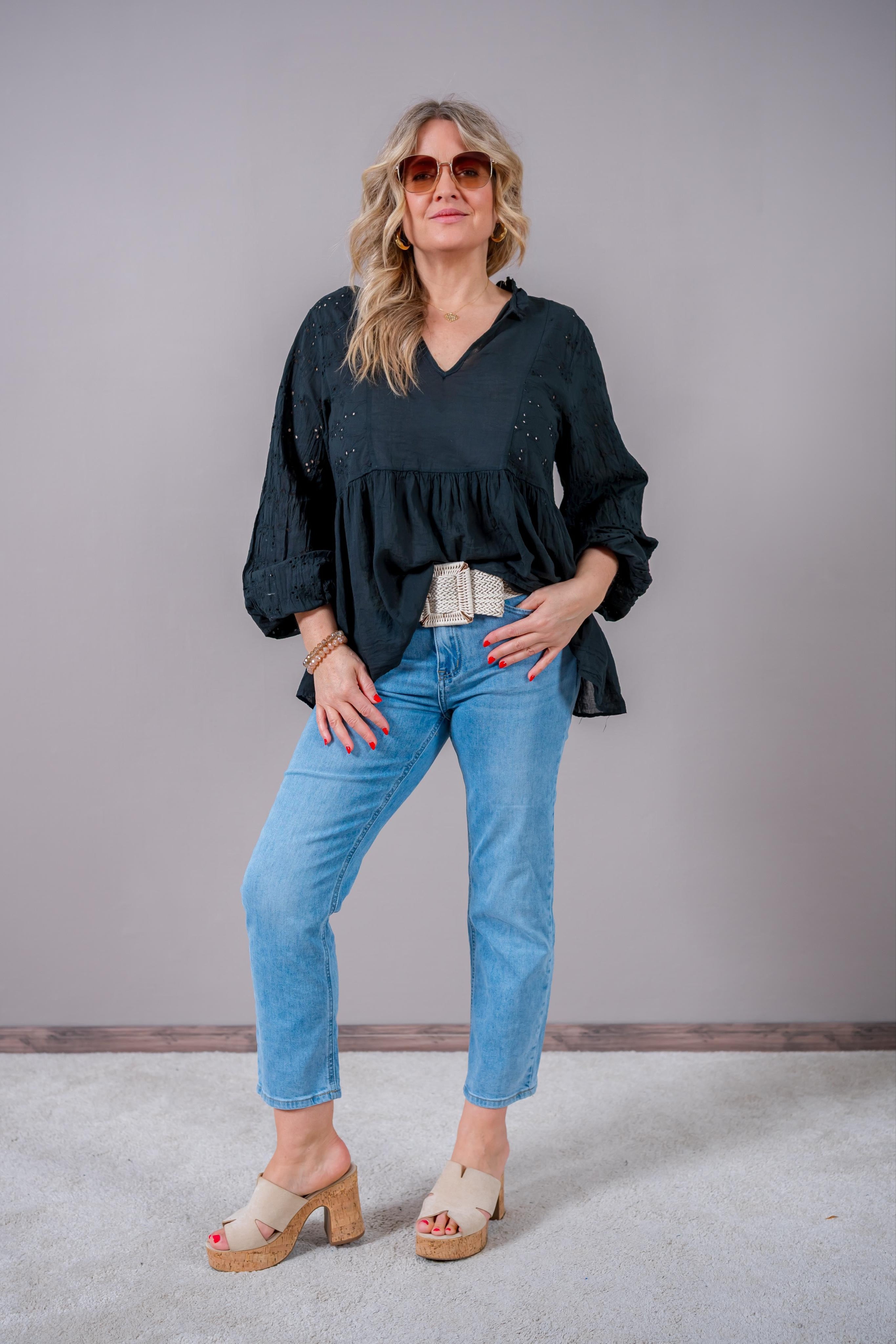 Romantische Boho-Bluse mit Lochstickerei & Rüschen, schwarz