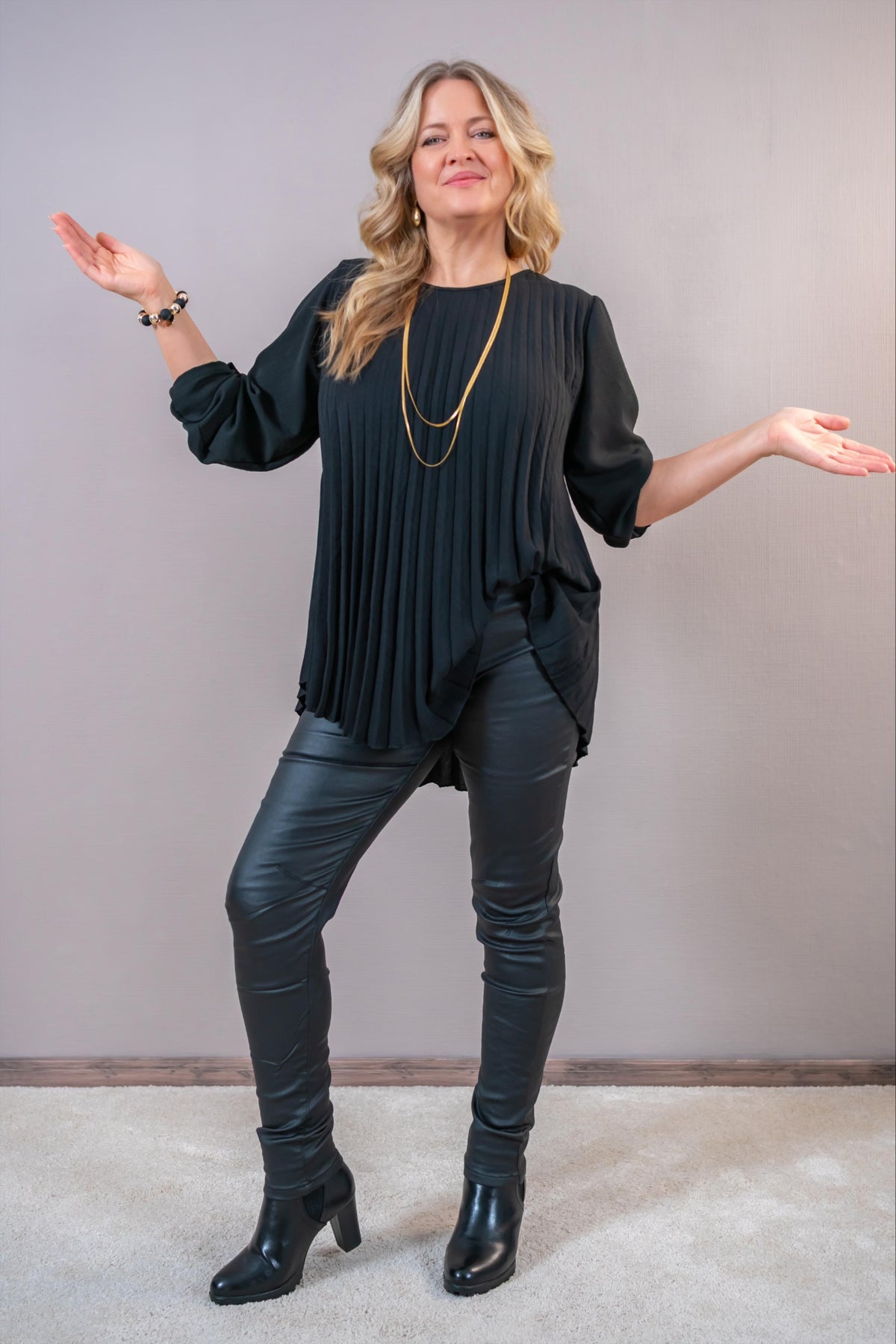 Plissee-Bluse, schwarz