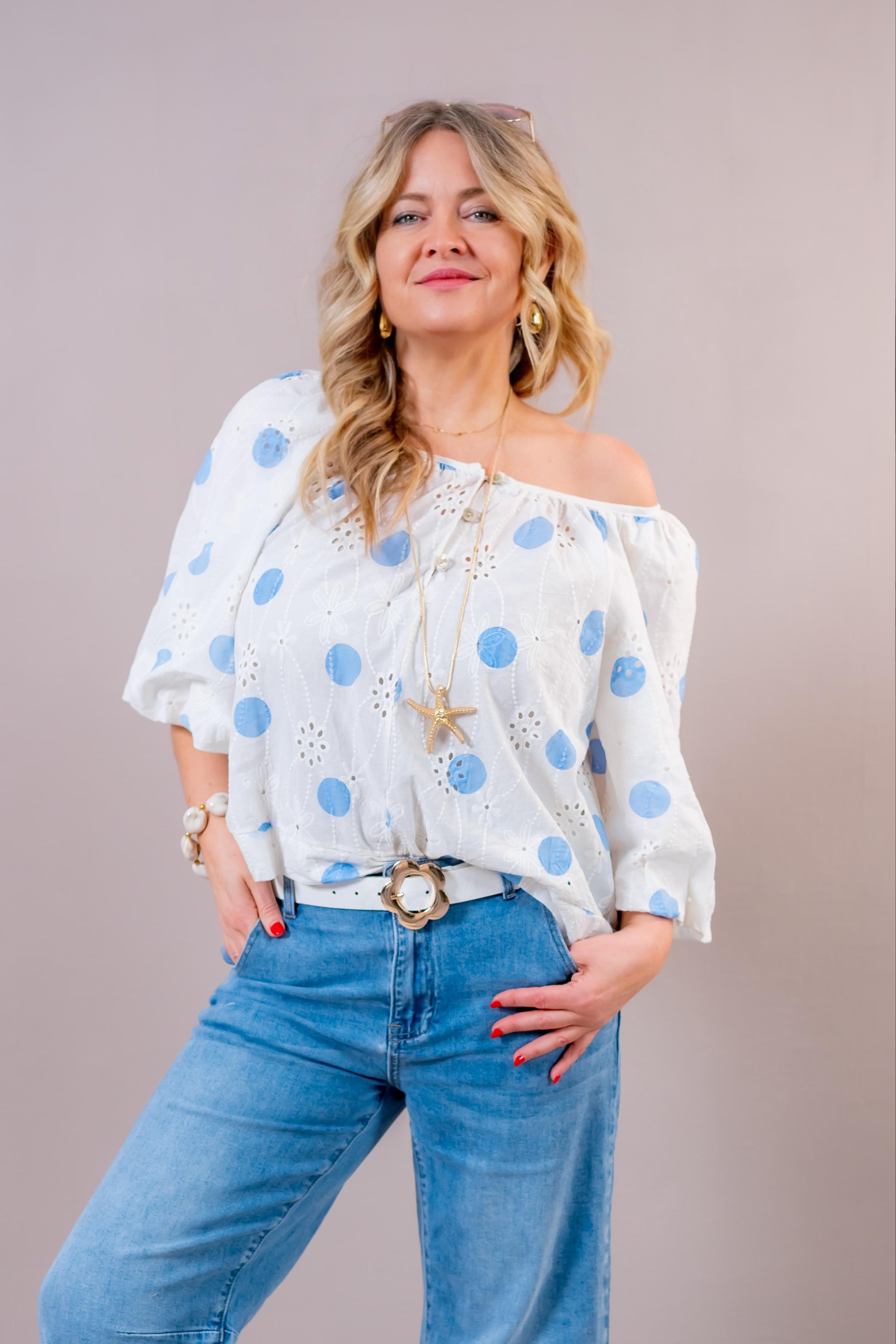Bluse mit floralem Muster und Punkten, creme/blau