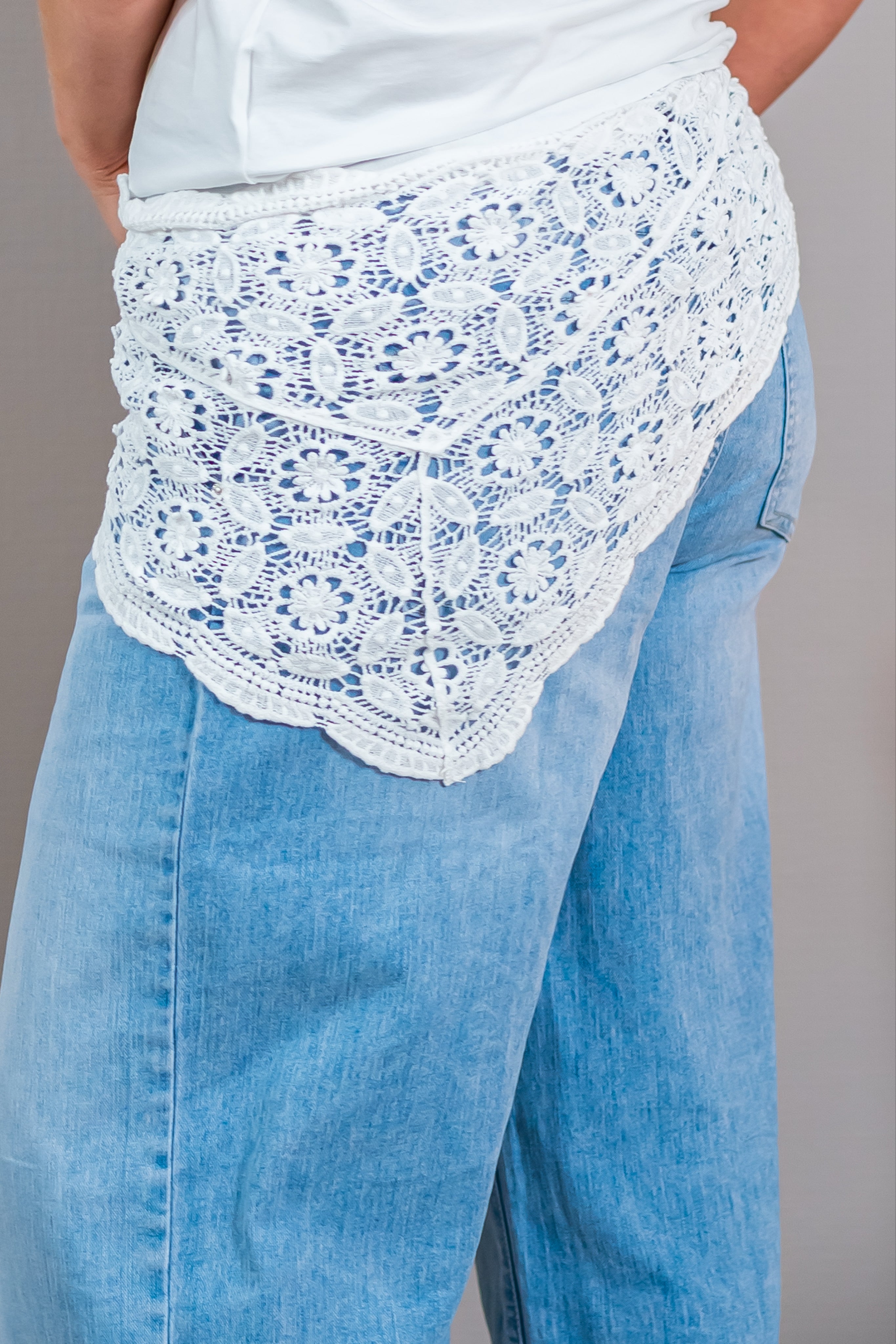 Spitzen-Hüfttuch, weiß