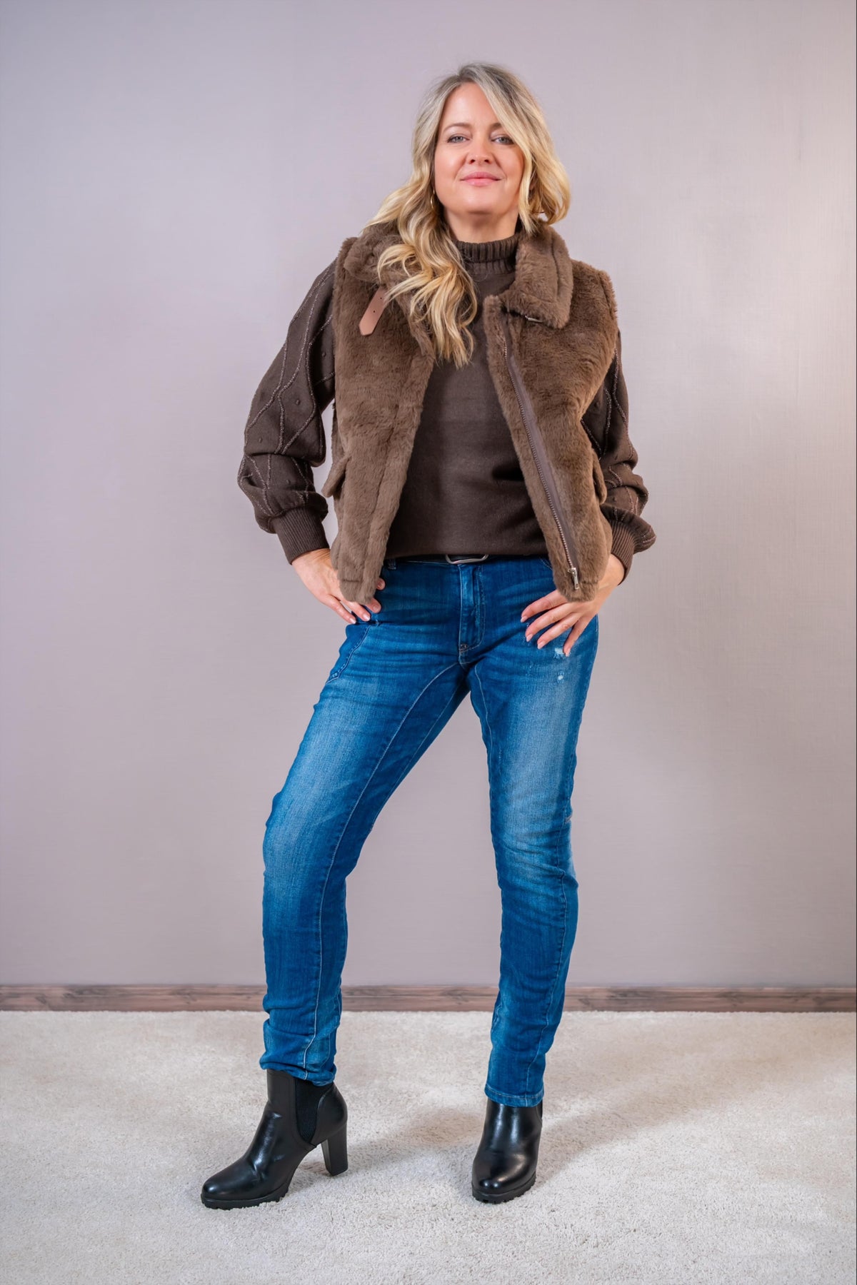 Teddyweste "Cozy Buckle", schokobraun