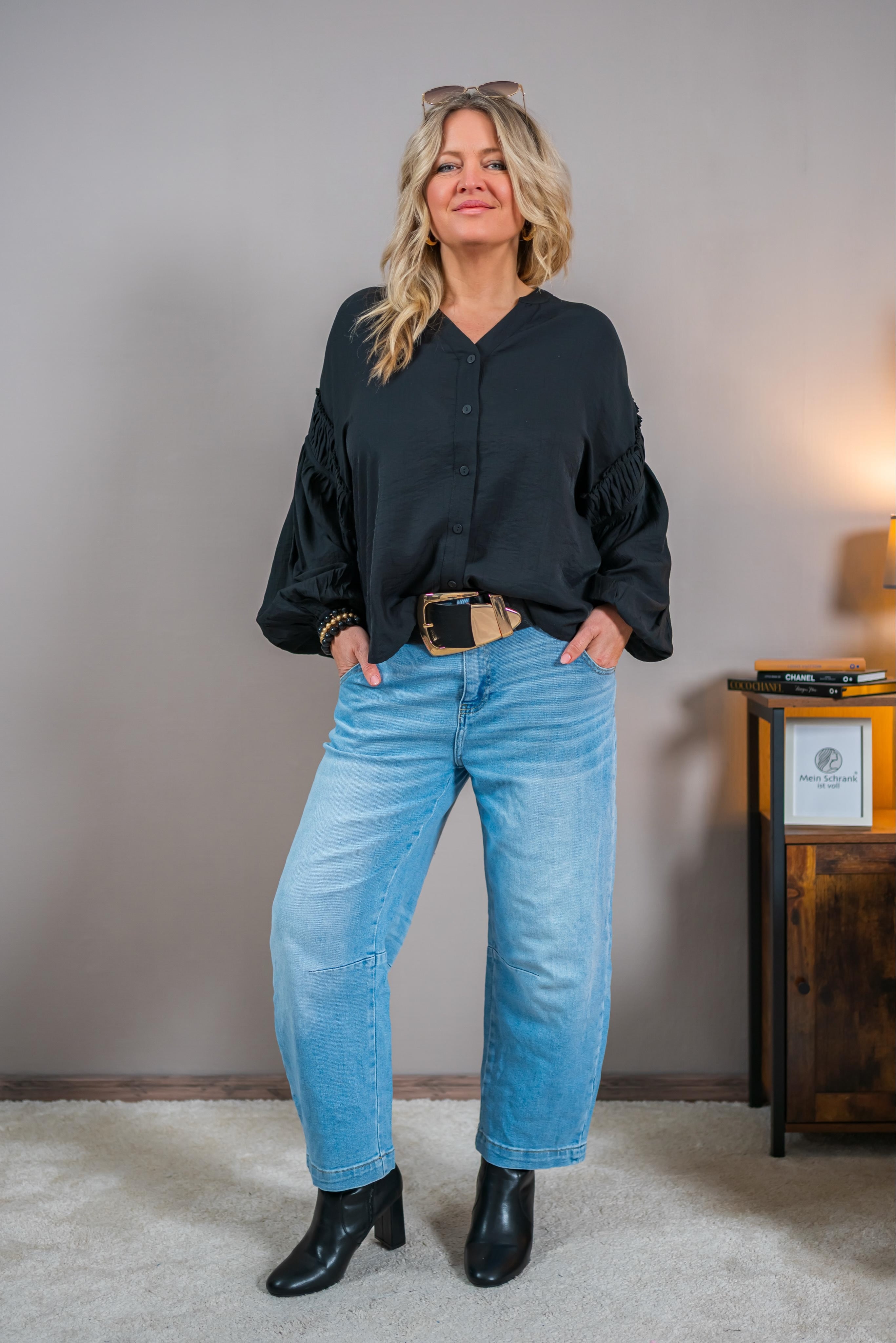 Leichte Bluse mit Ballonärmeln, schwarz