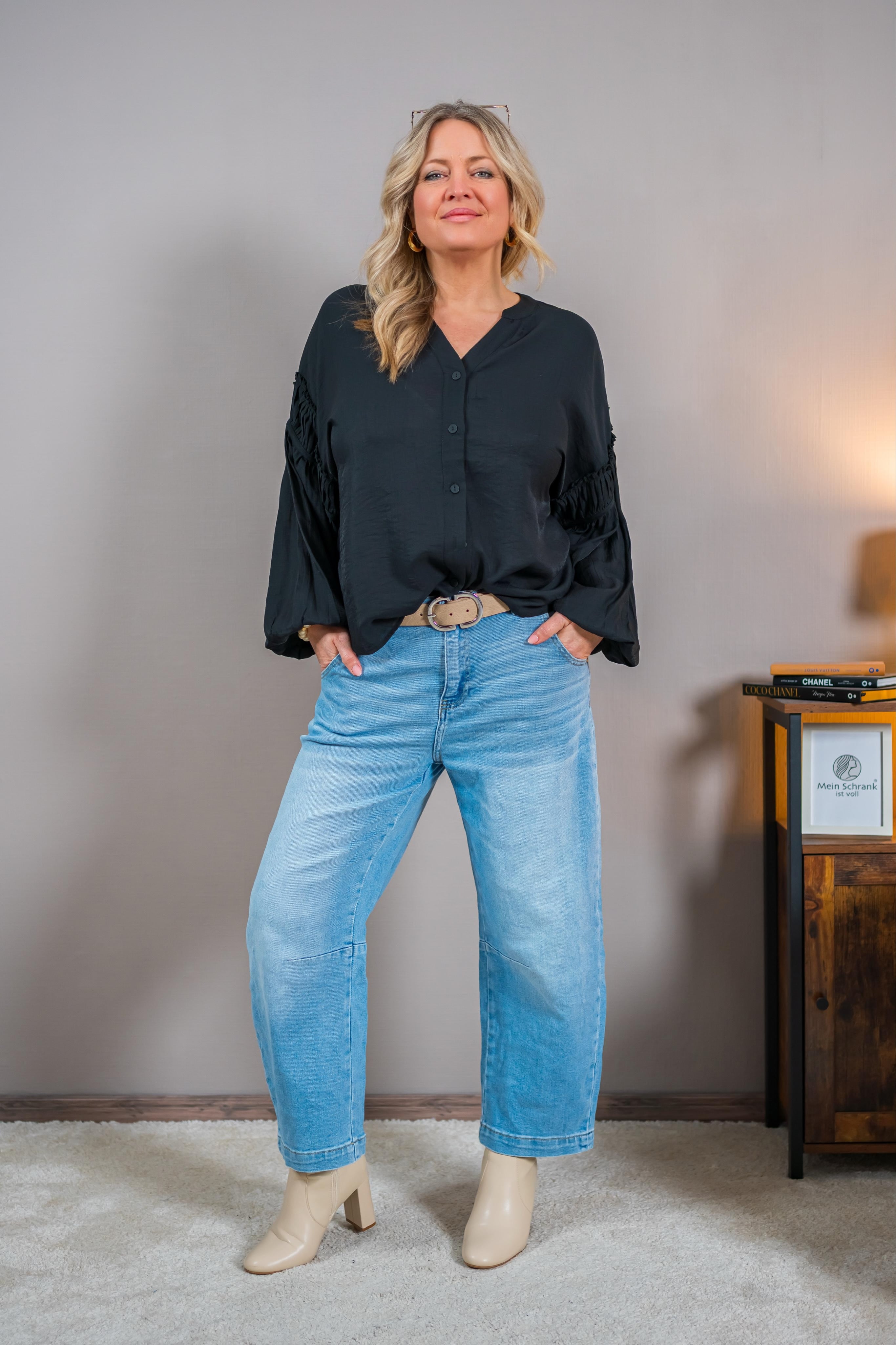 Leichte Bluse mit Ballonärmeln, schwarz