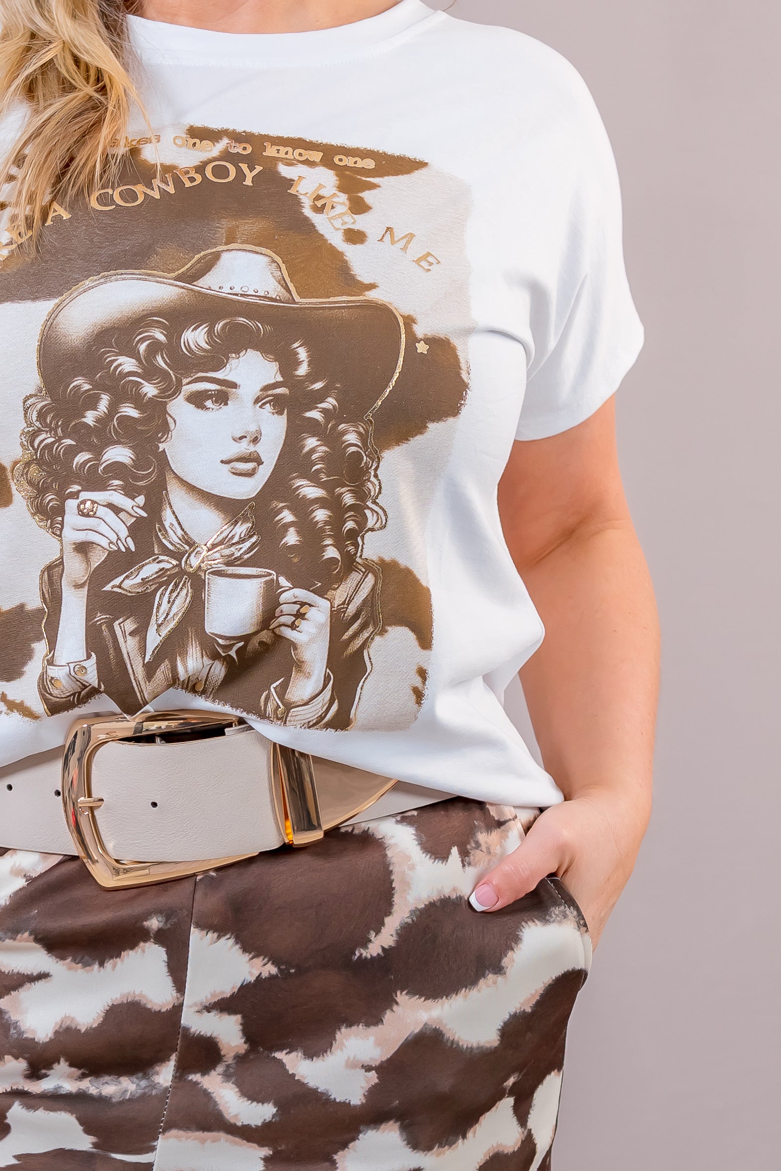 T-Shirt mit Cowgirl, weiß-bedruckt
