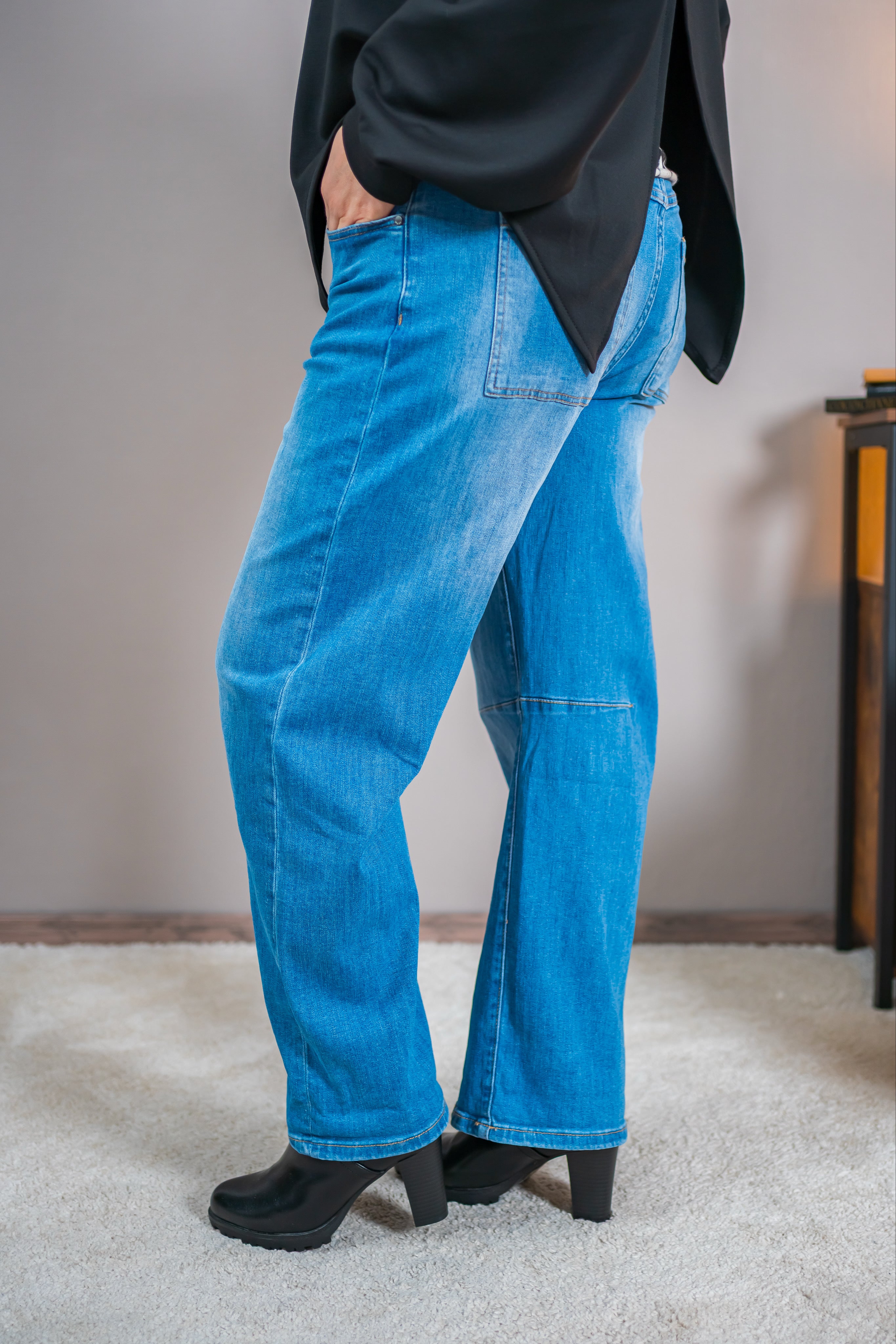 Relaxed Fit Jeans mit leichter Waschung