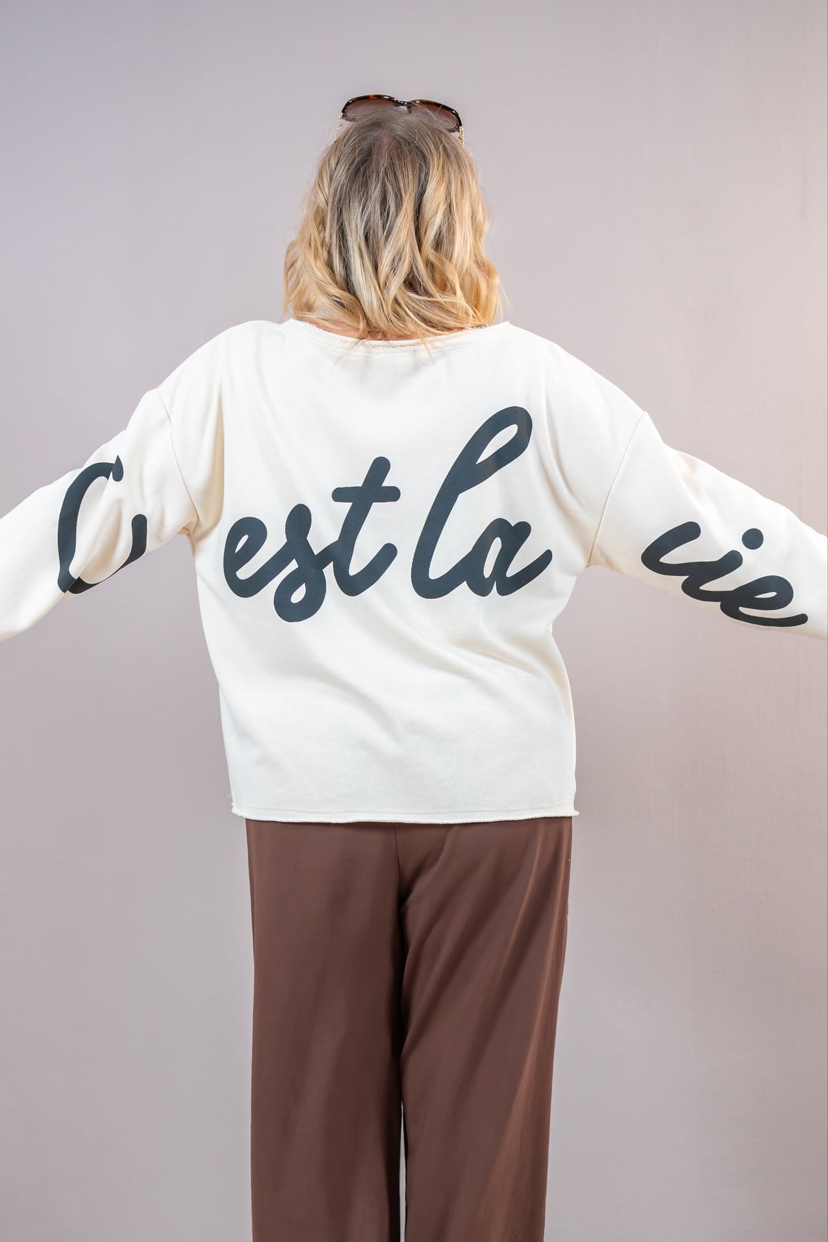 Sweatshirt "C´est la vie", creme
