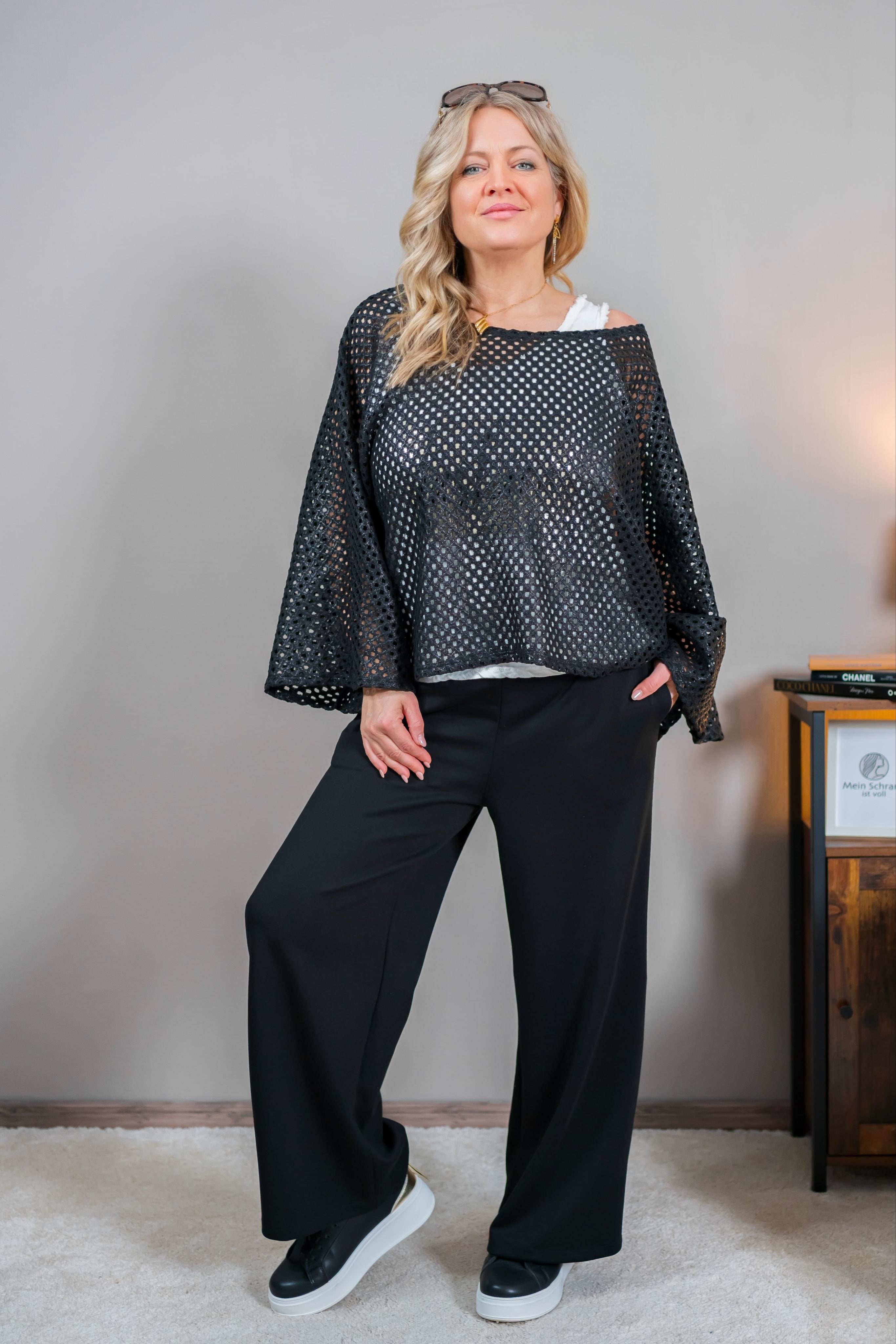 Weiche Hose mit weitem Bein, schwarz