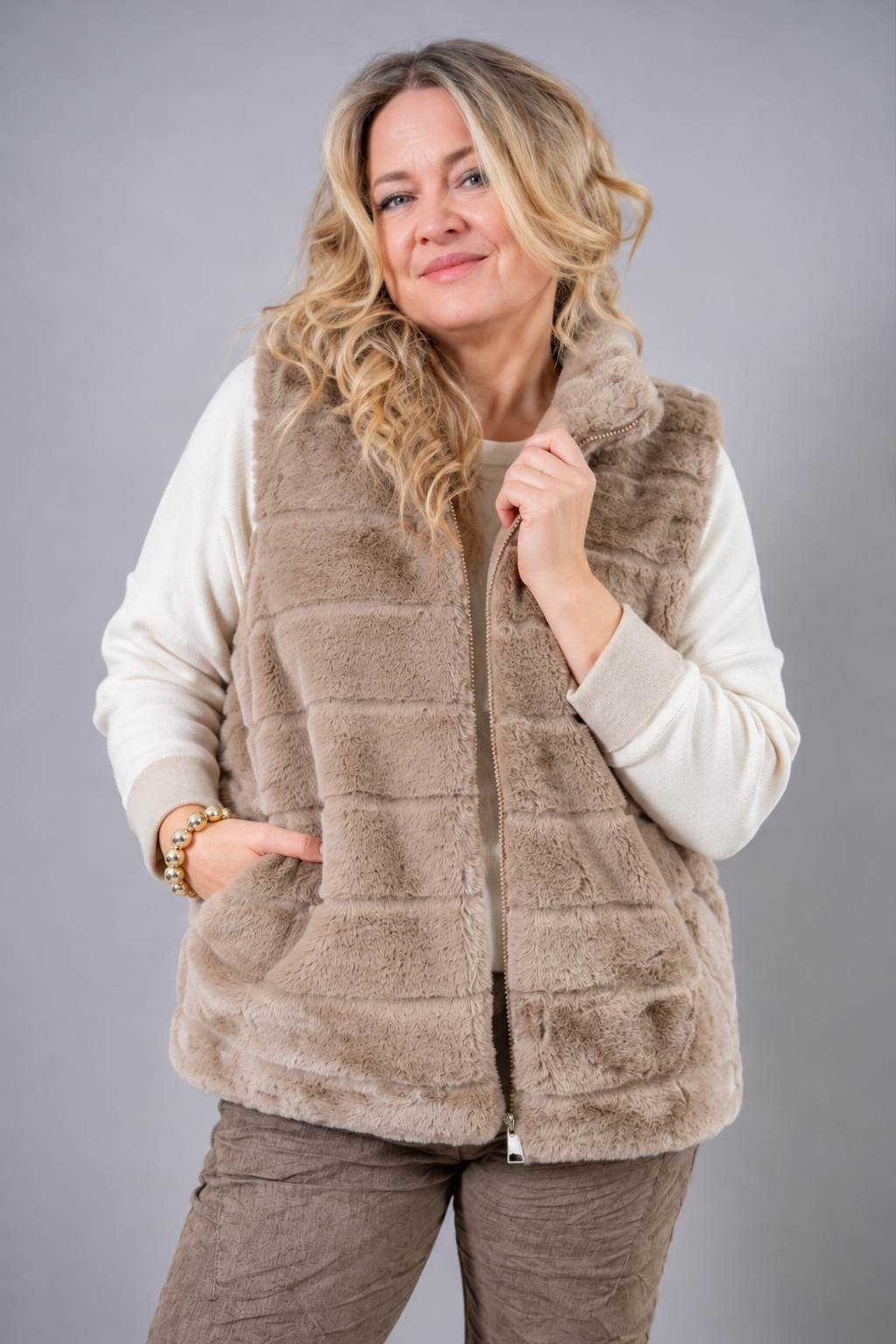 Kuschelige Fake Fur Weste, beige