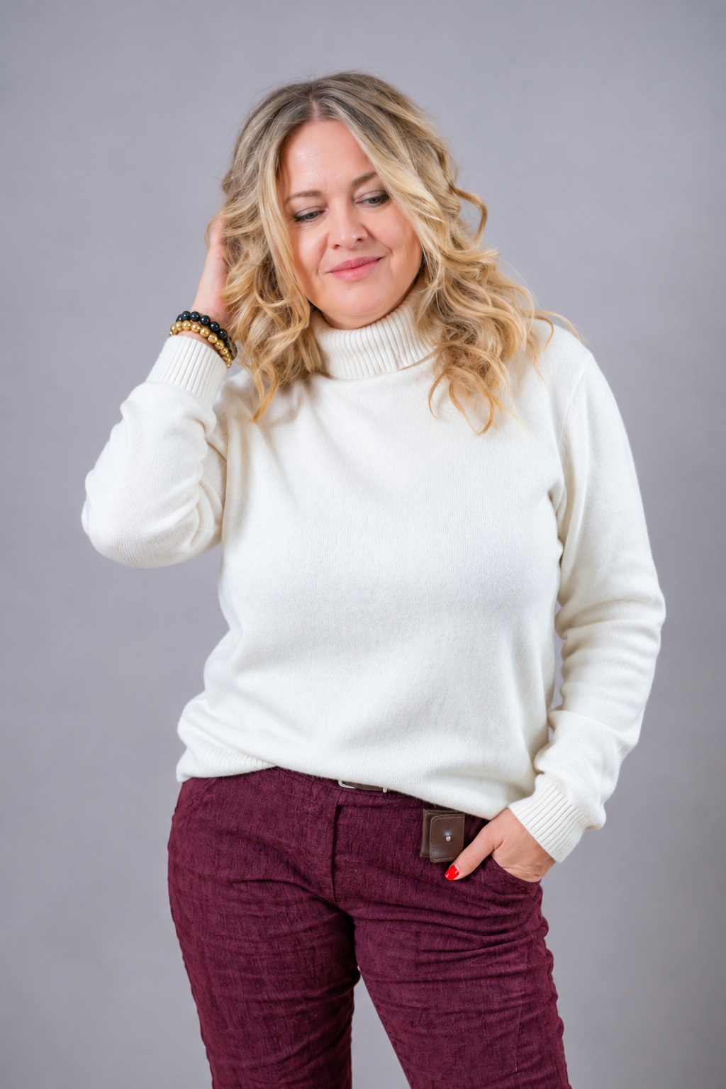 Strickpullover mit Rollkragen, creme