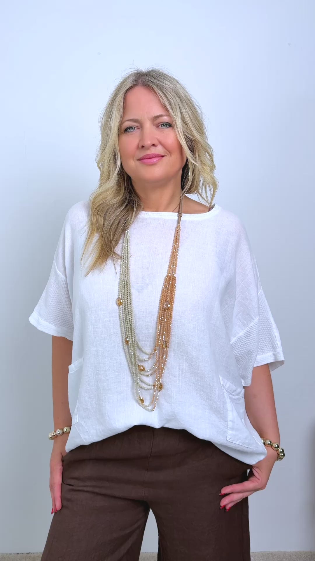 Leichtes Oversize-Shirt mit Strukturärmeln & Taschen, weiß