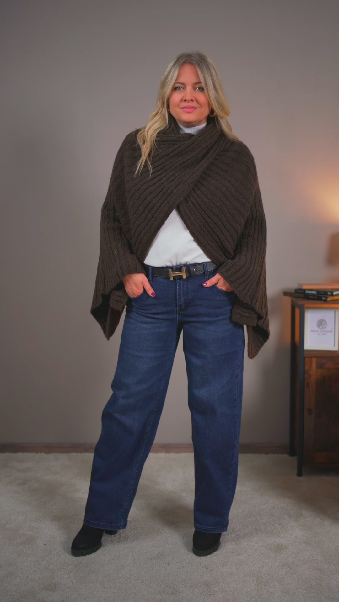Poncho aus Strick, dunkelbraun