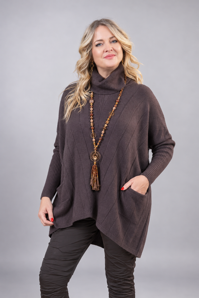 Oversize Strickpullover mit Rollkragen, schokobraun