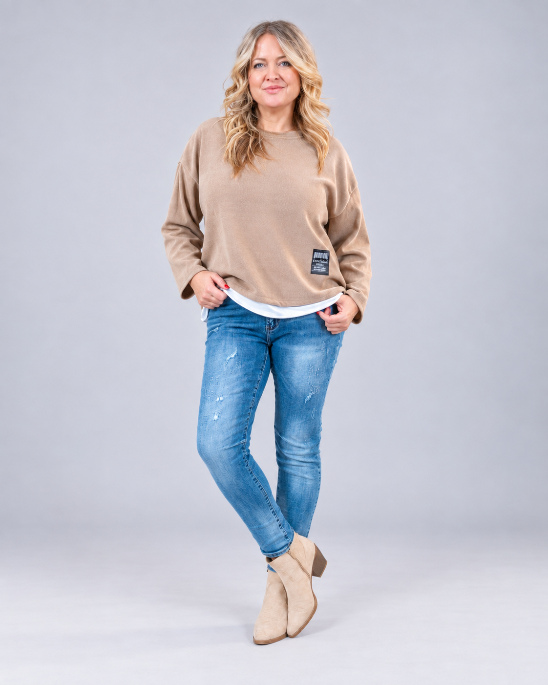 Leichter Strickpullover in Cord-Optik, camel