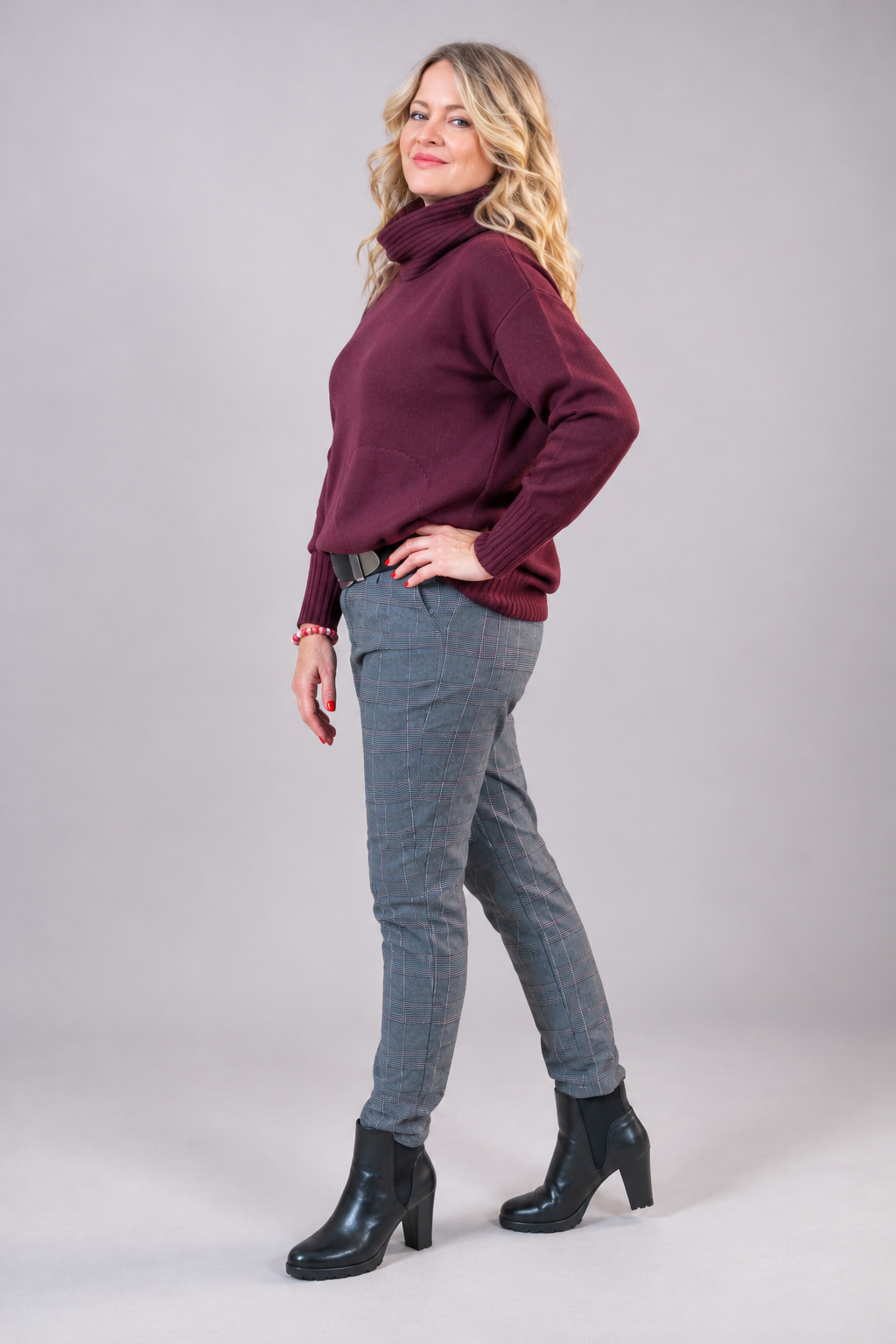 Oversize Strickpullover mit Rollkragen & Taschen, bordeaux