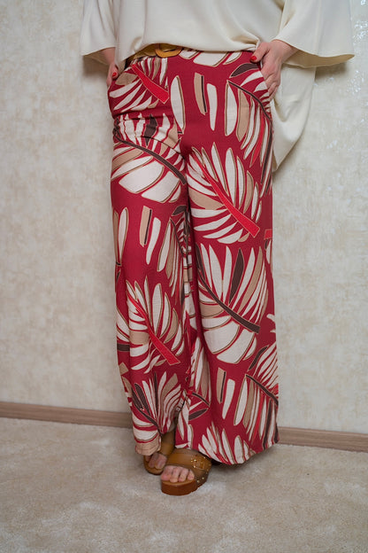 Stoffhose in Bordeauxrot