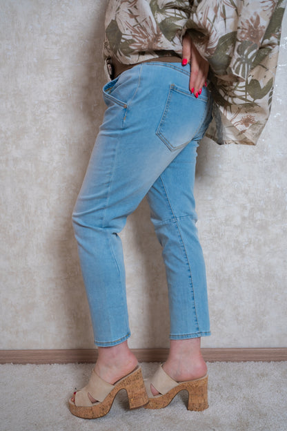 Jeans, Hellblau