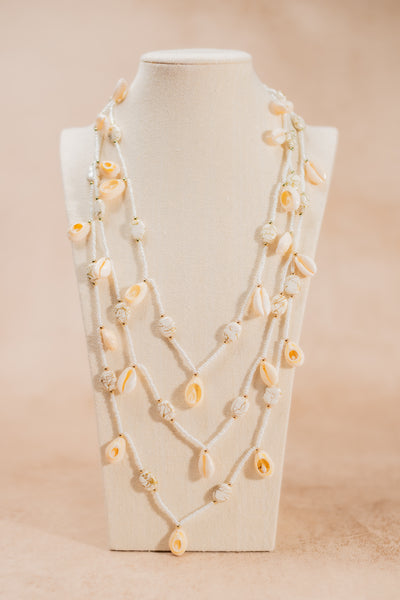 Halskette mit Muscheln