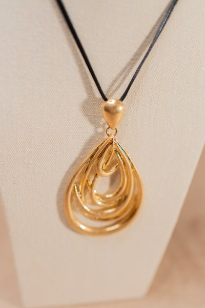 Halskette mit Lederband, gold