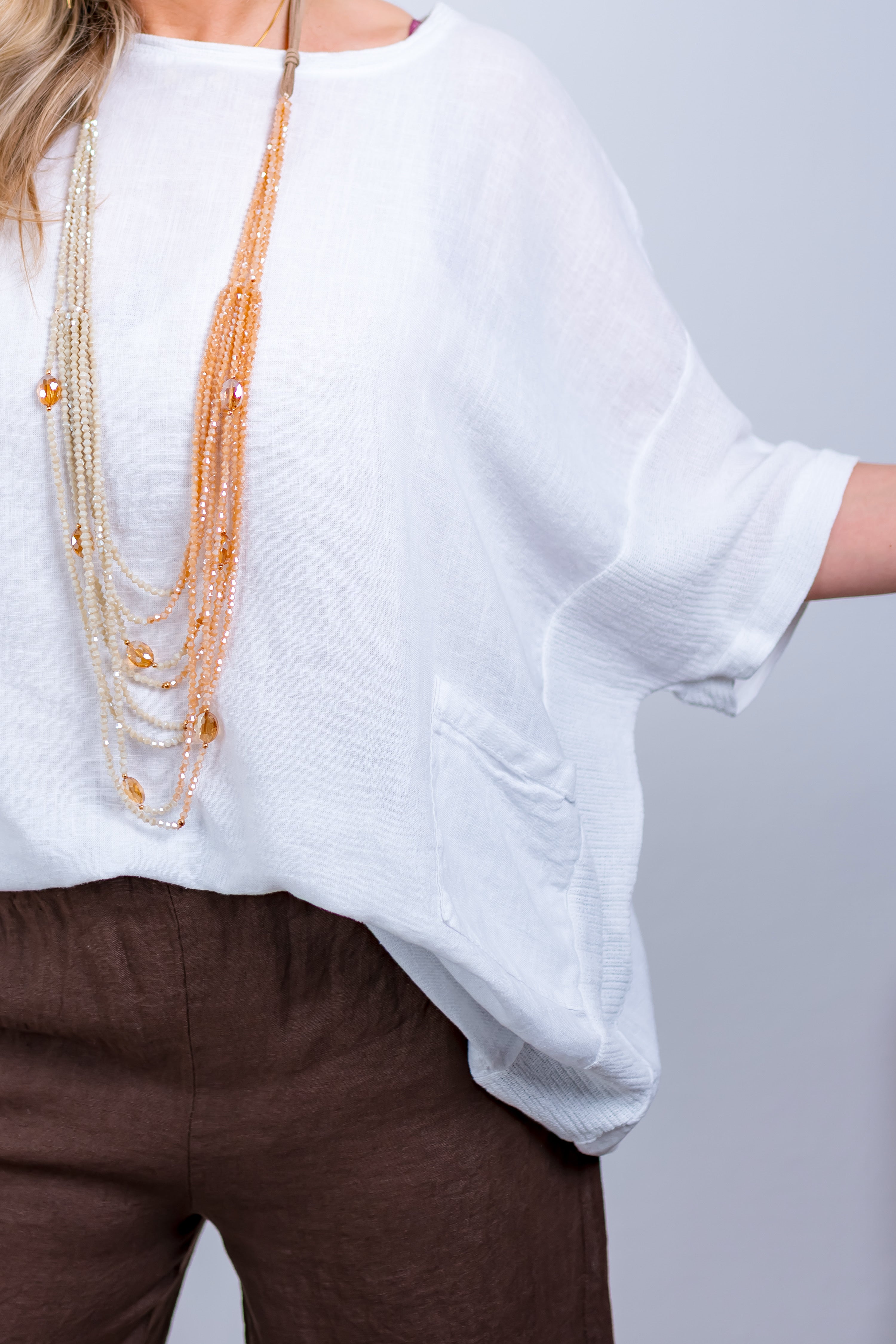 Leichtes Oversize-Shirt mit Strukturärmeln & Taschen, weiß