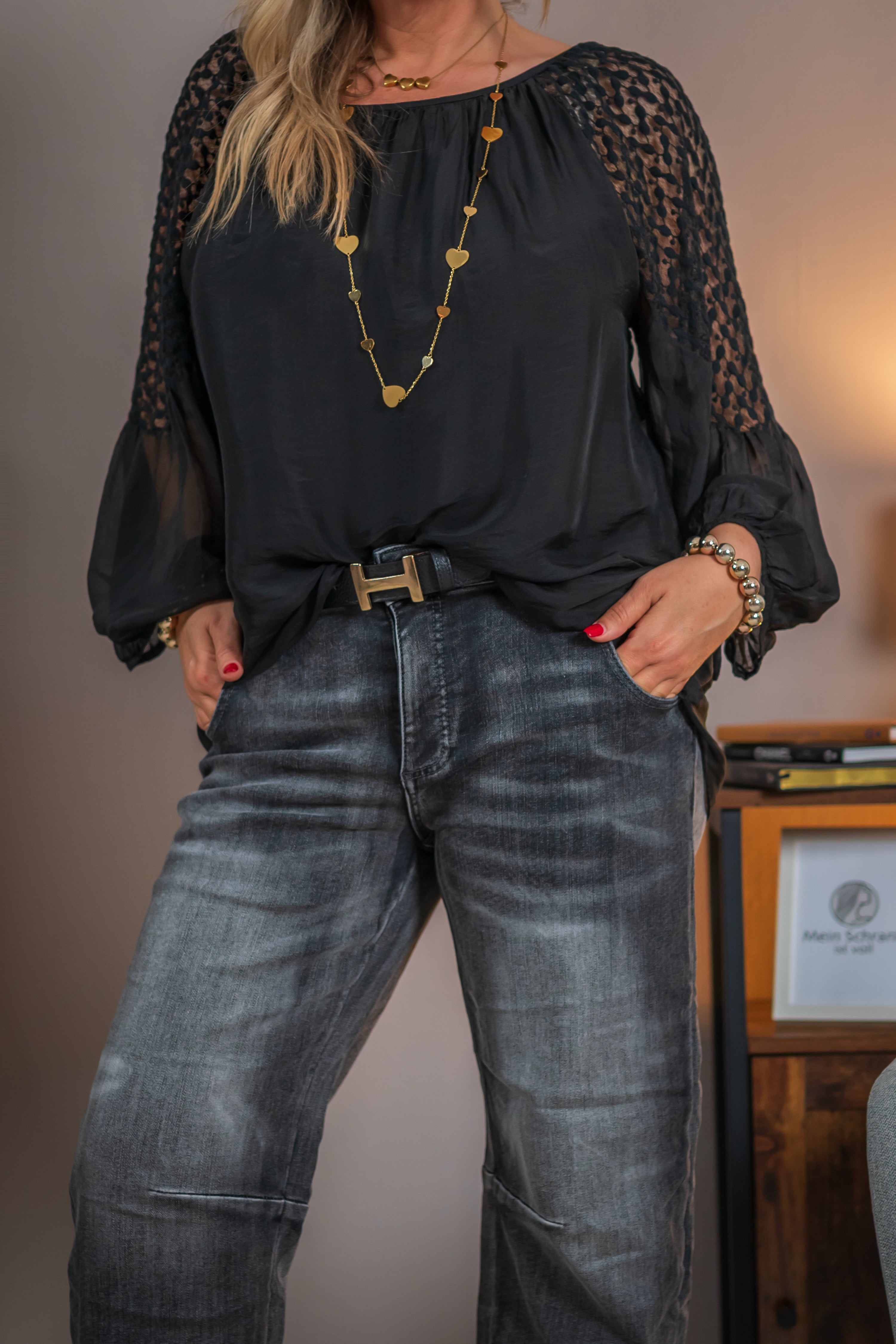 Bluse mit Spitzenärmel, schwarz