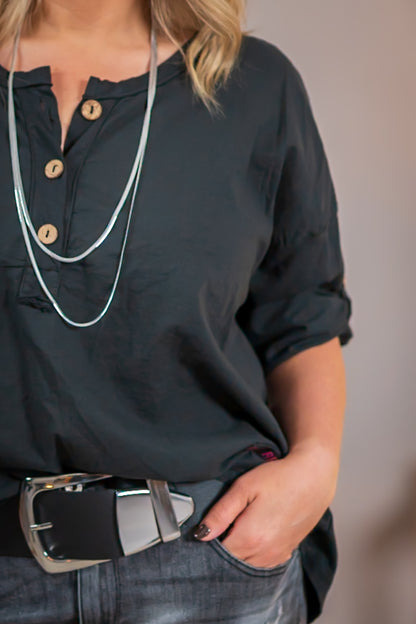 Blusenshirt mit Knöpfen, schwarz