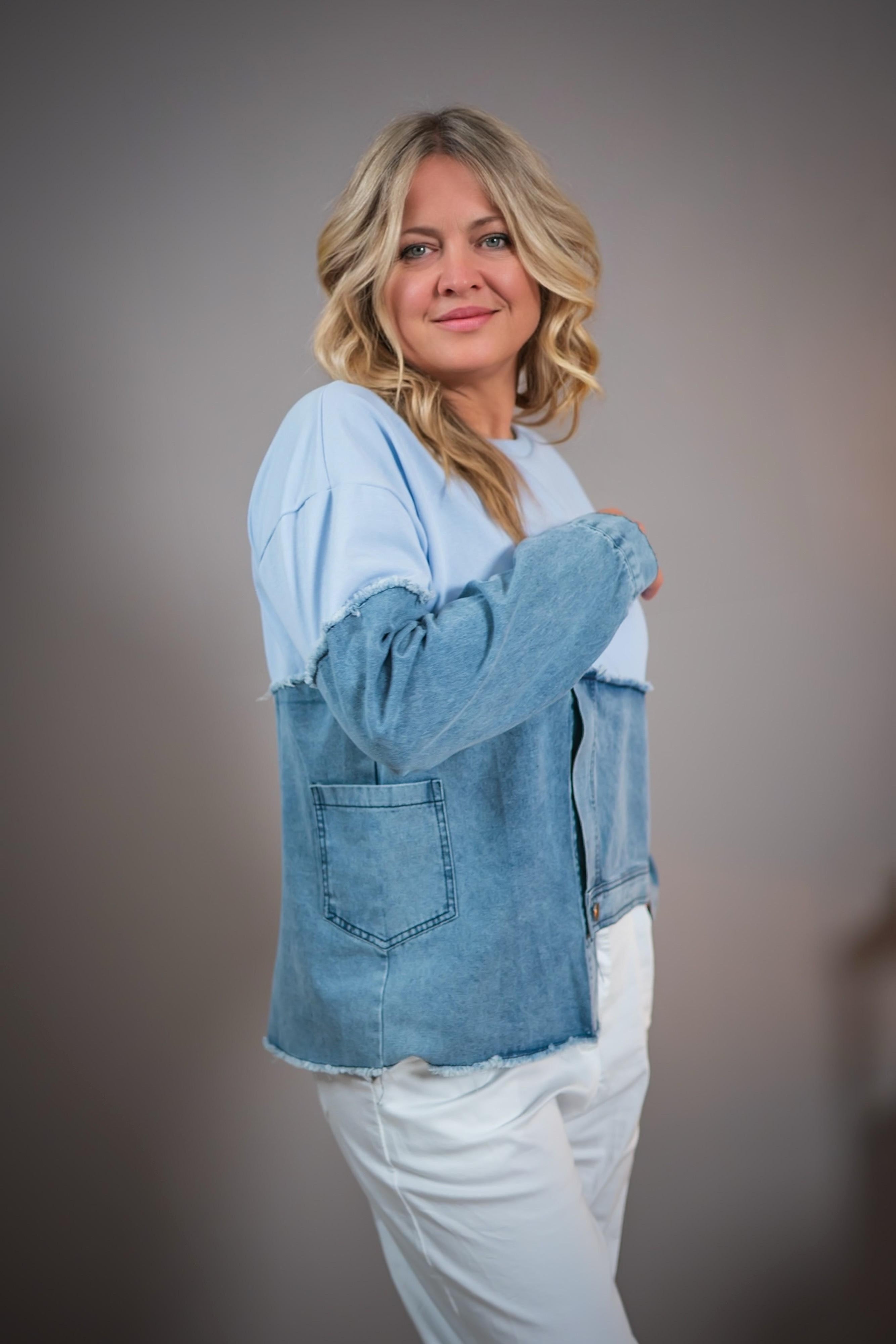 Sweatshirt Junin in Hellblau