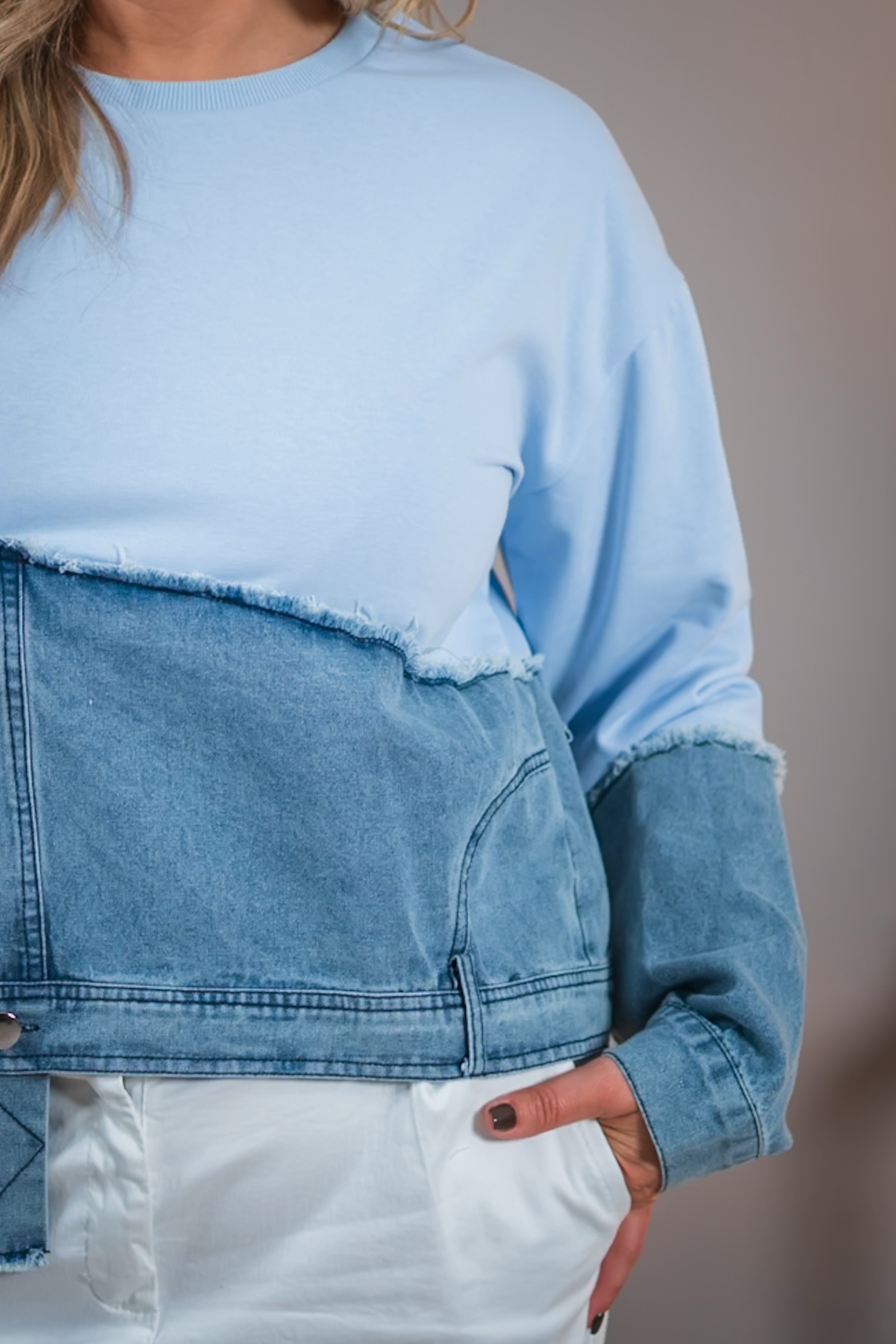 Sweatshirt Junin in Hellblau