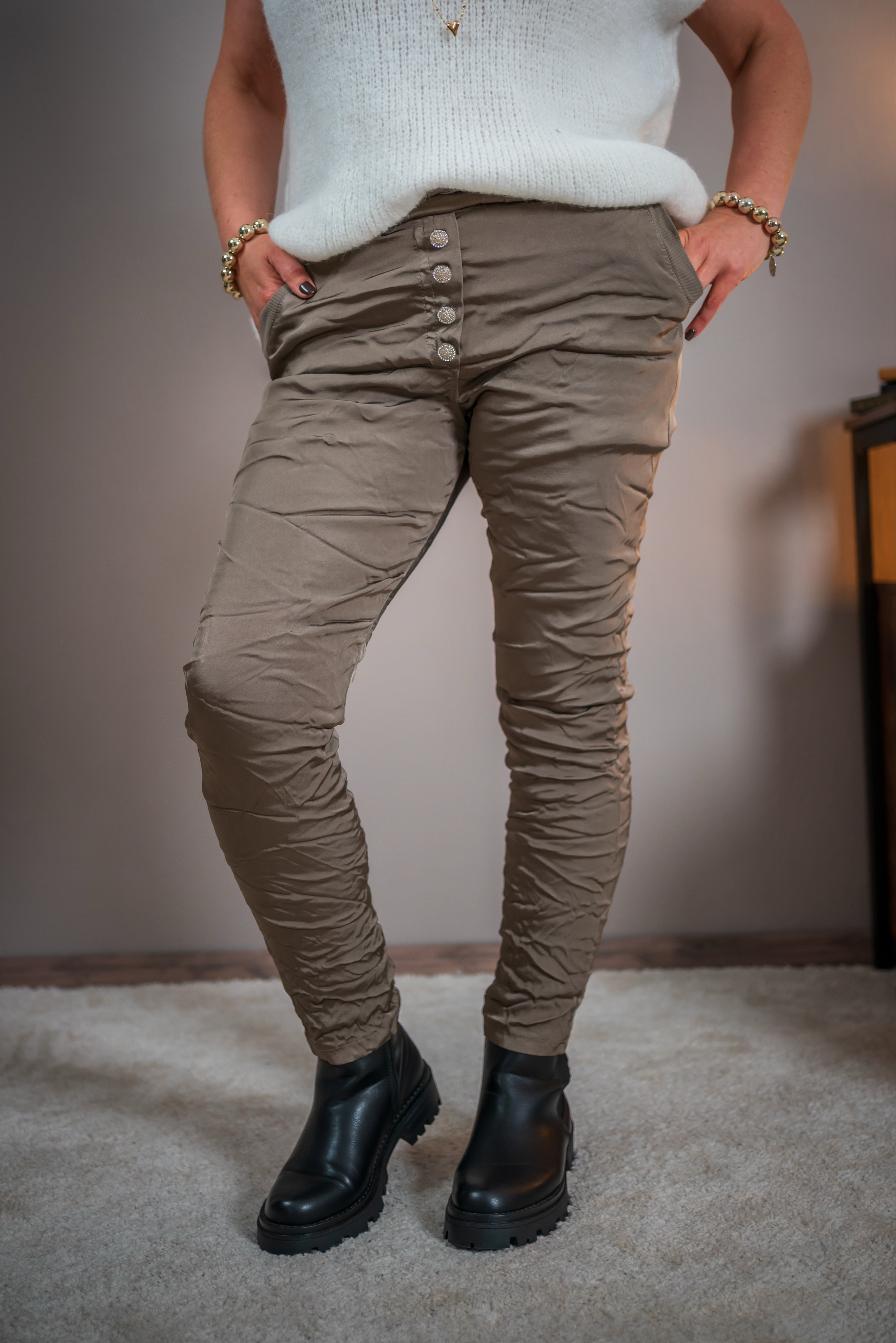 Glanz-Stretchhose, taupe