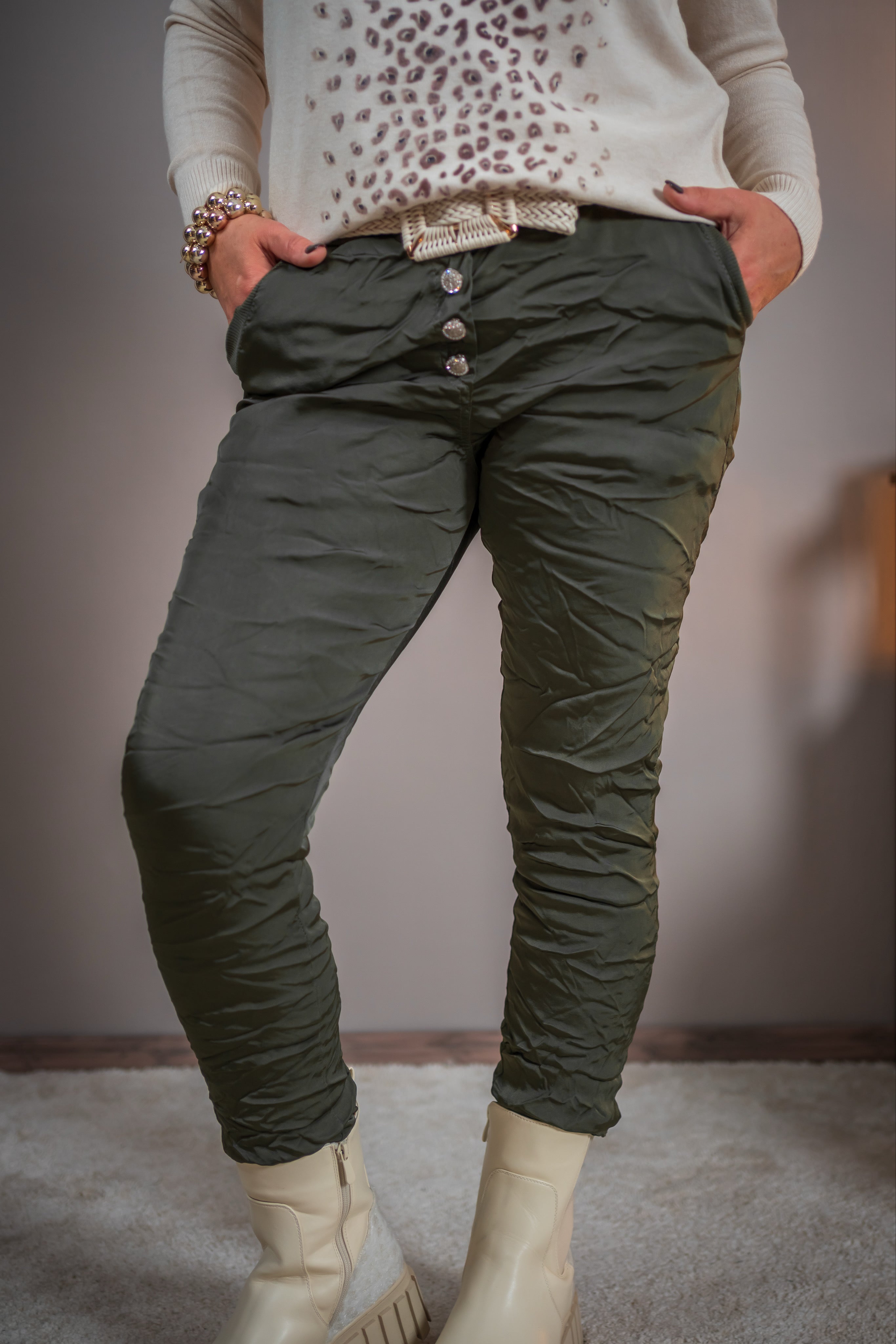 Glanz-Stretchhose, khaki