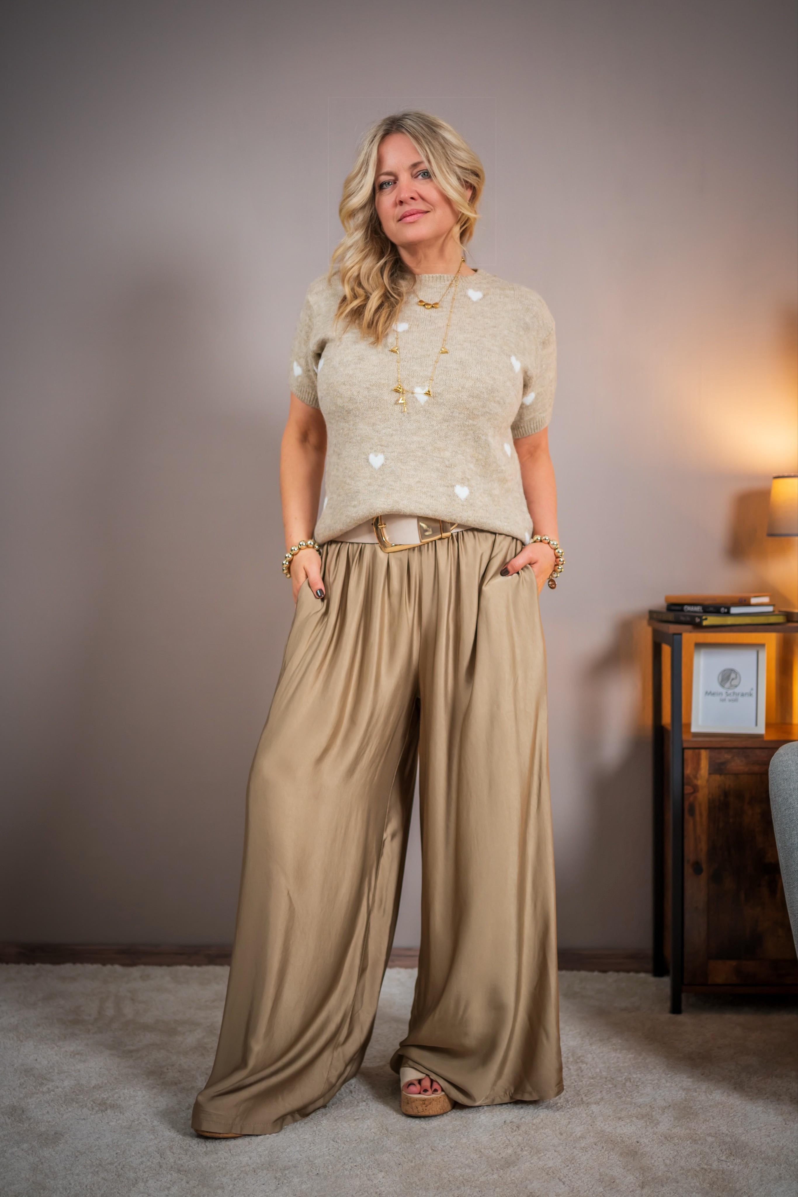 Kurzarm-Strickpullover mit Herzen, beige