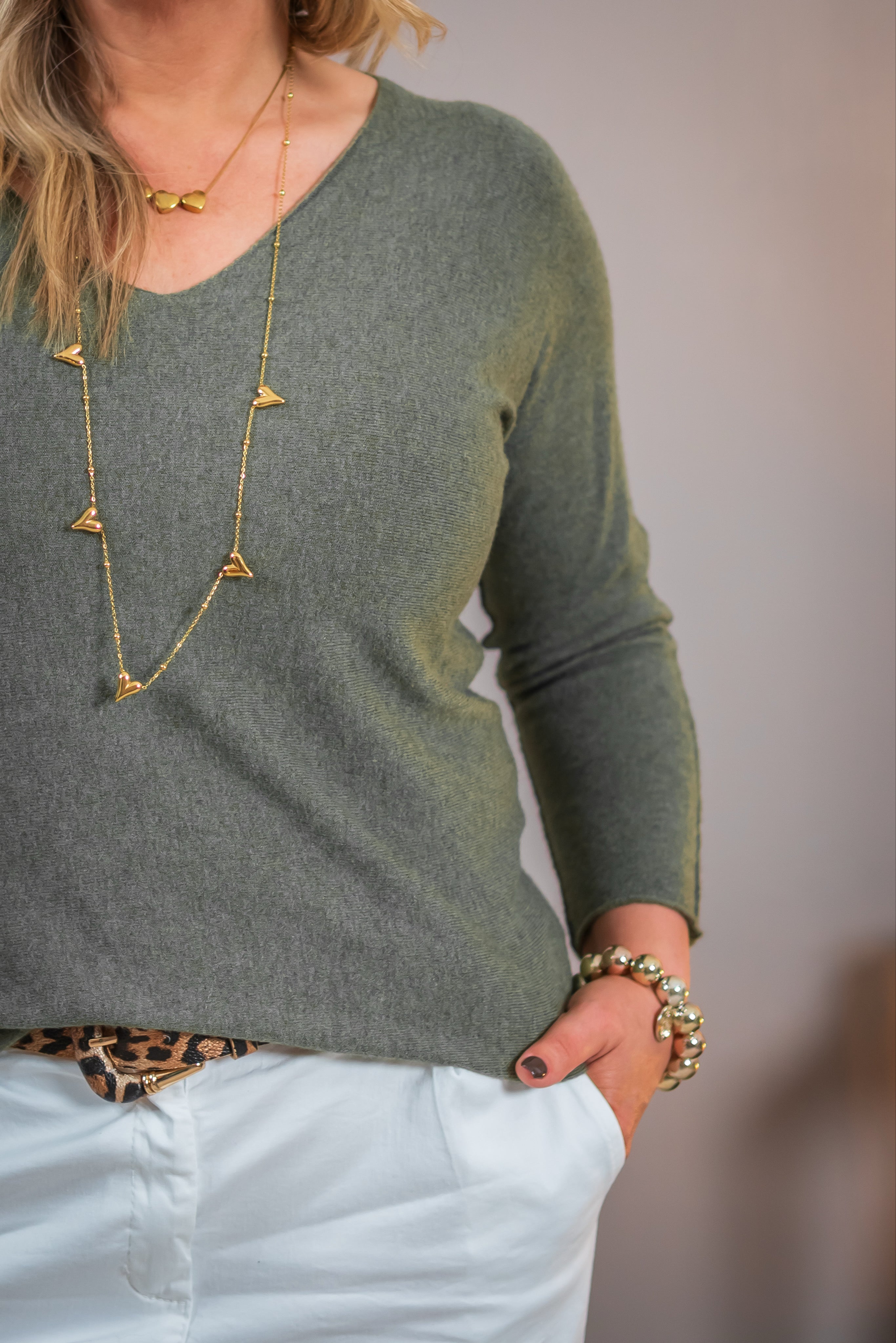 Feiner Strickpullover mit V-Ausschnitt, khaki