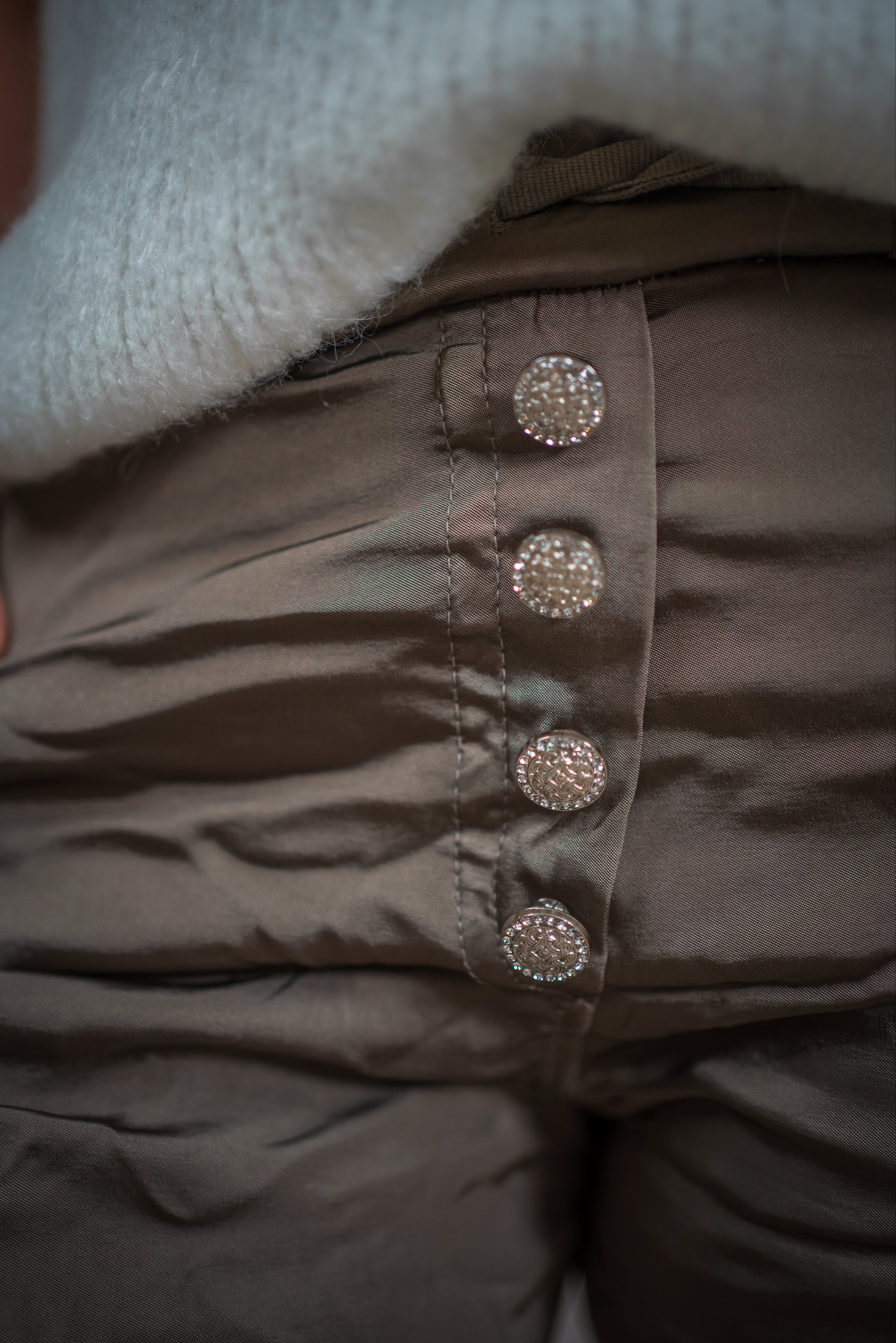 Glanz-Stretchhose, taupe