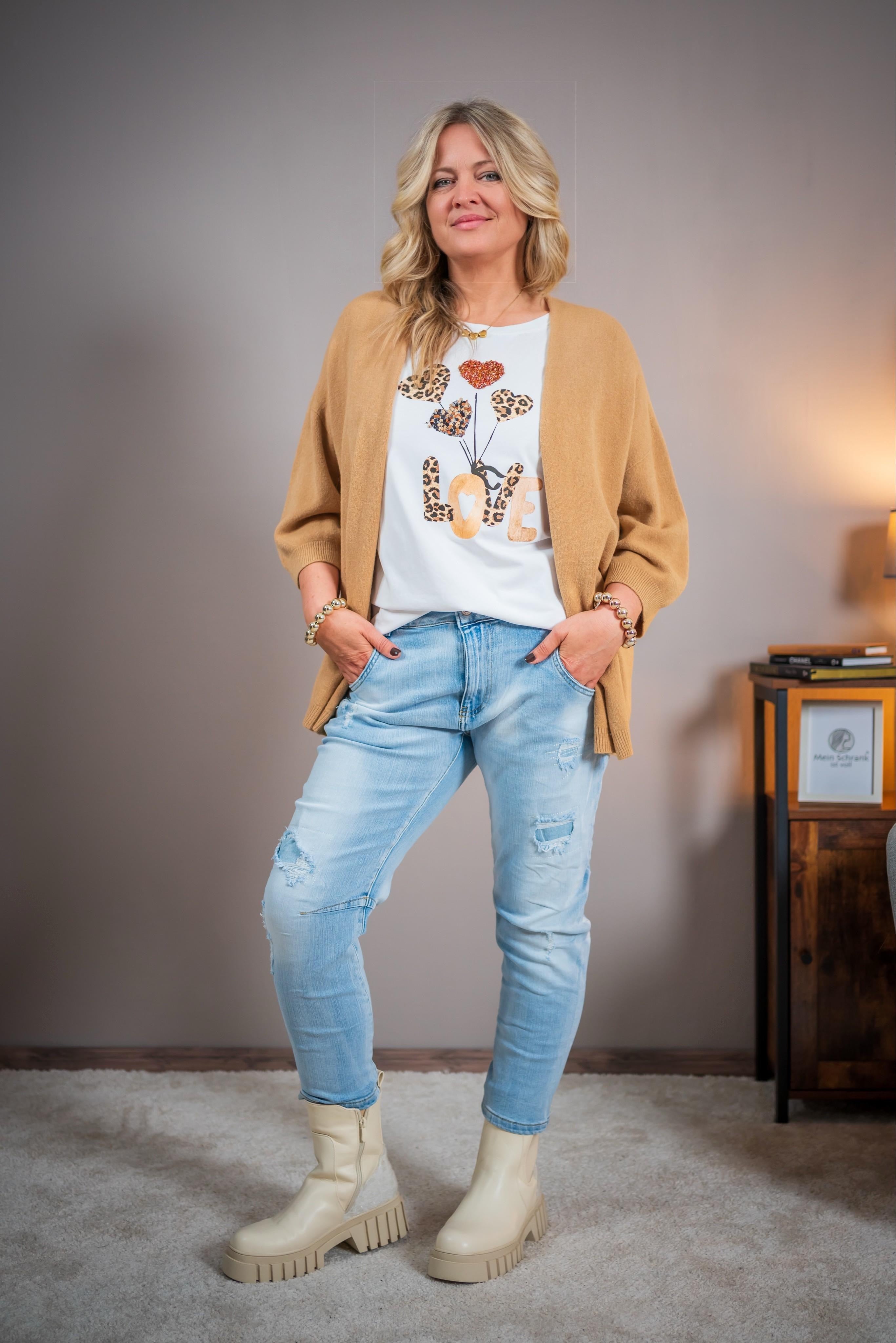 Feinstrickjacke aus Viskosegemisch, camel