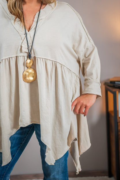 Tunika mit Rüschen, beige