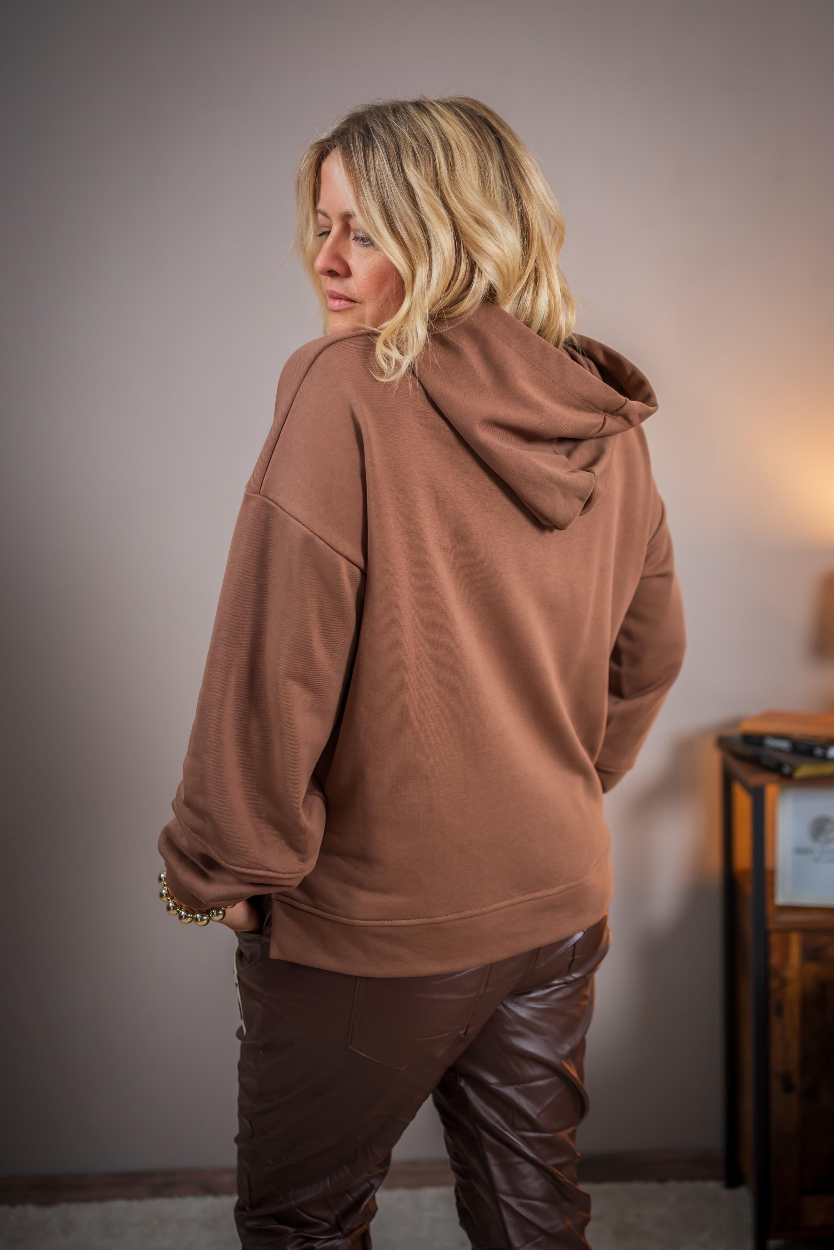 Hoodie mit Beflockung, braun