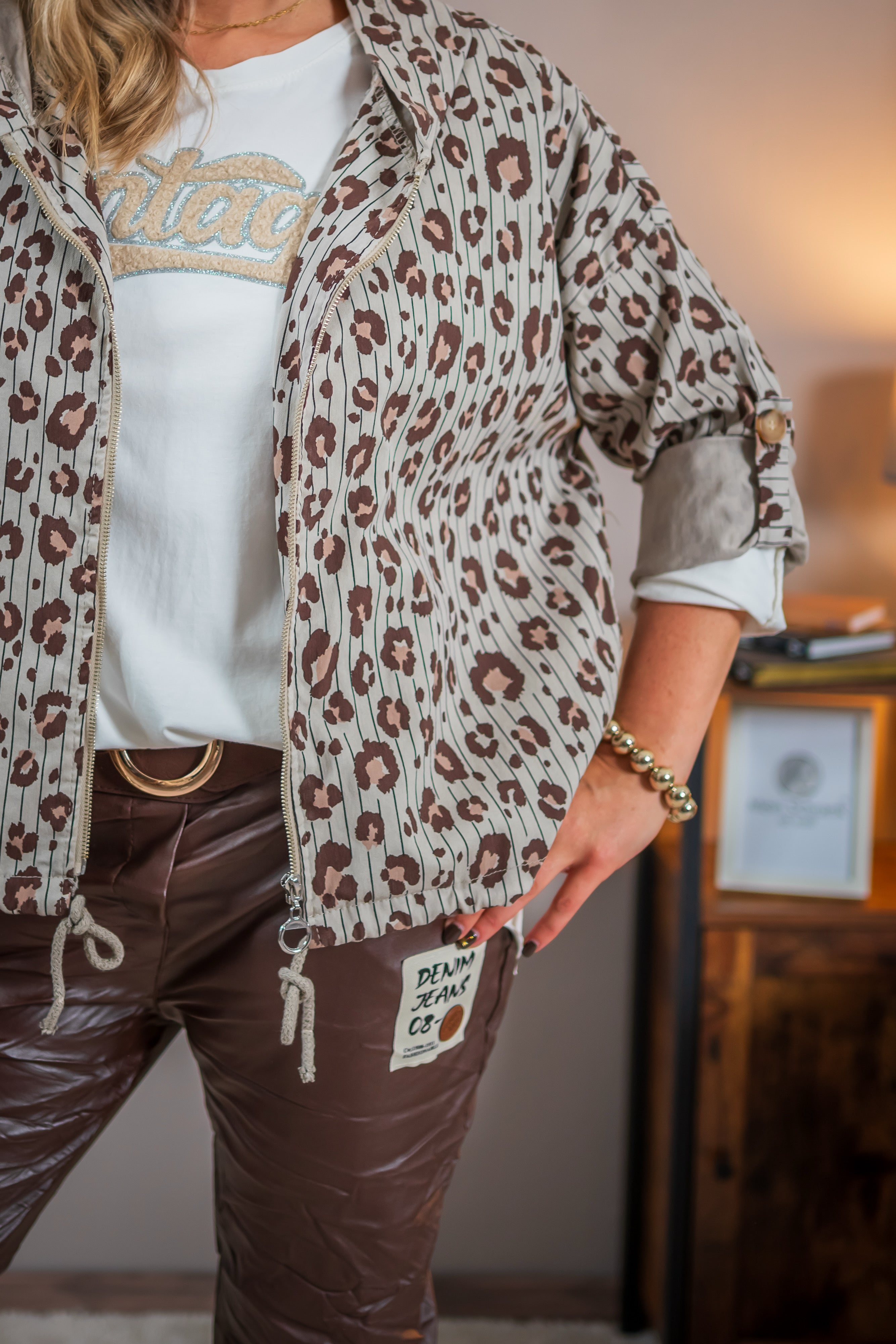 Kapuzenjacke im Leo-Print