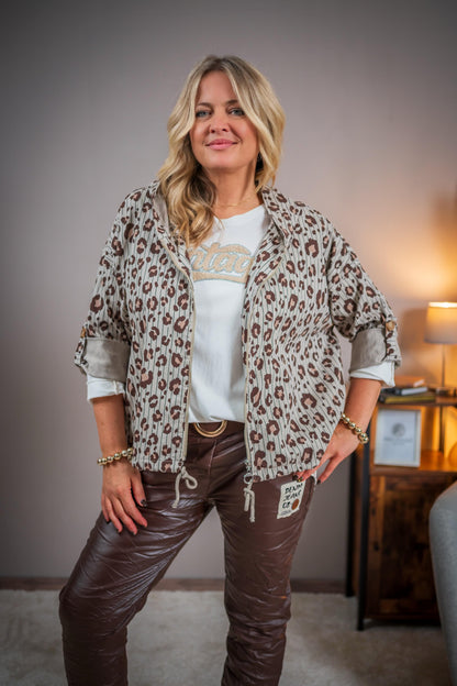 Kapuzenjacke im Leo-Print