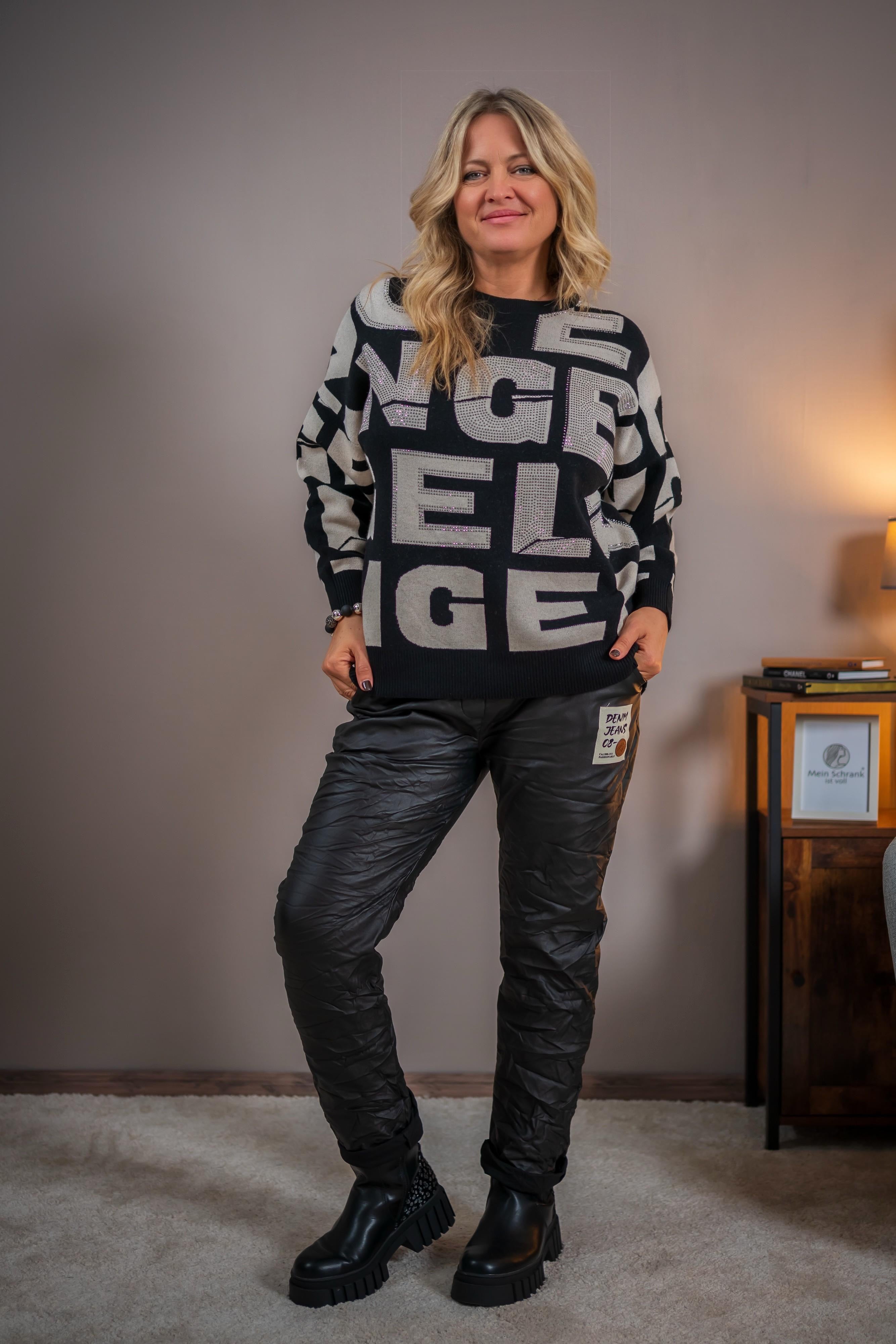 Feiner Strickpullover mit Strass, schwarz