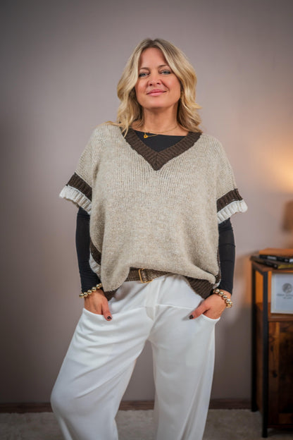 Strickponcho mit V-Ausschnitt, beige