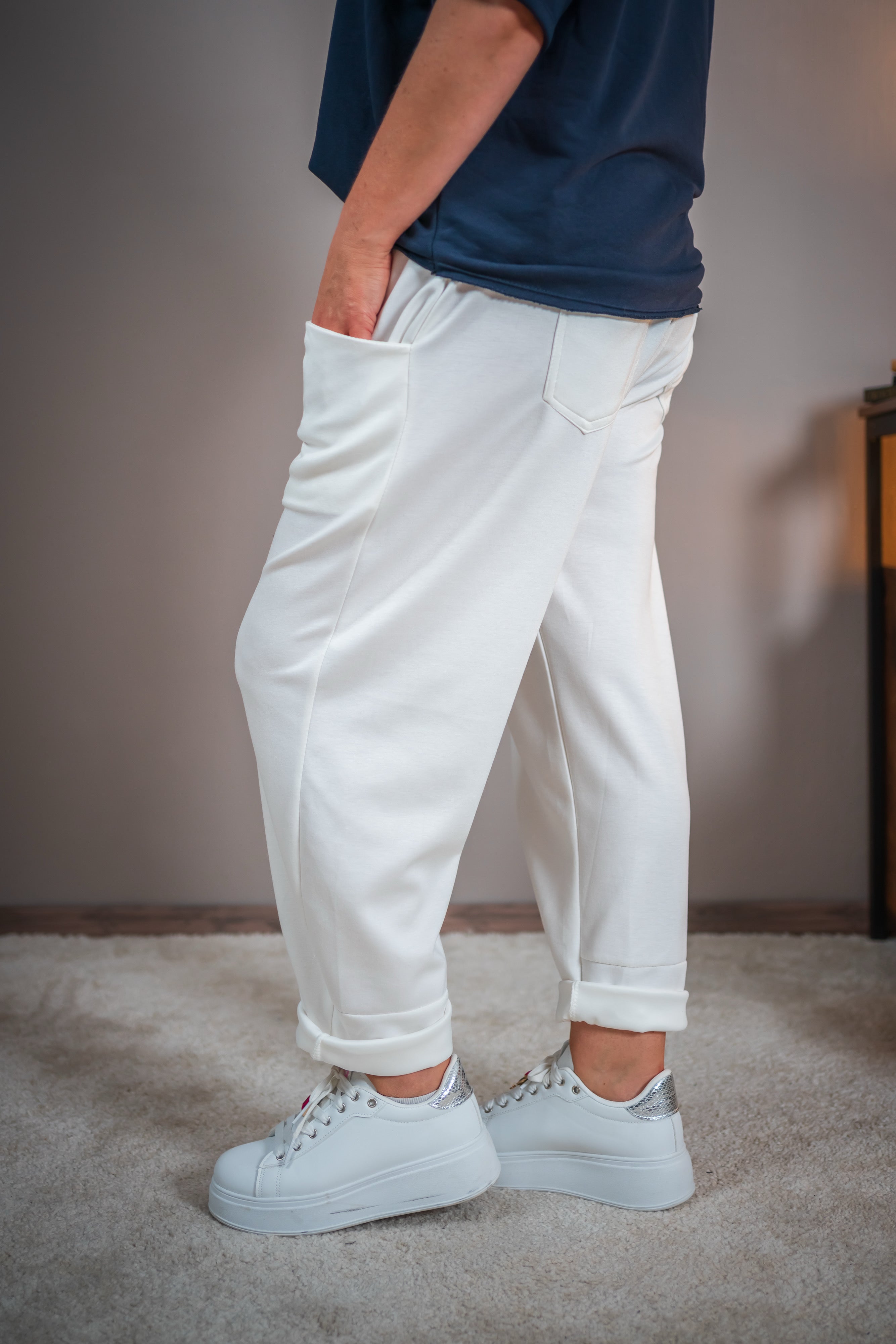 Jerseyhose mit Gürtel, wollweiß