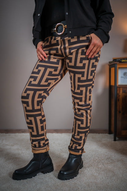 Jogpants mit Grafikprint