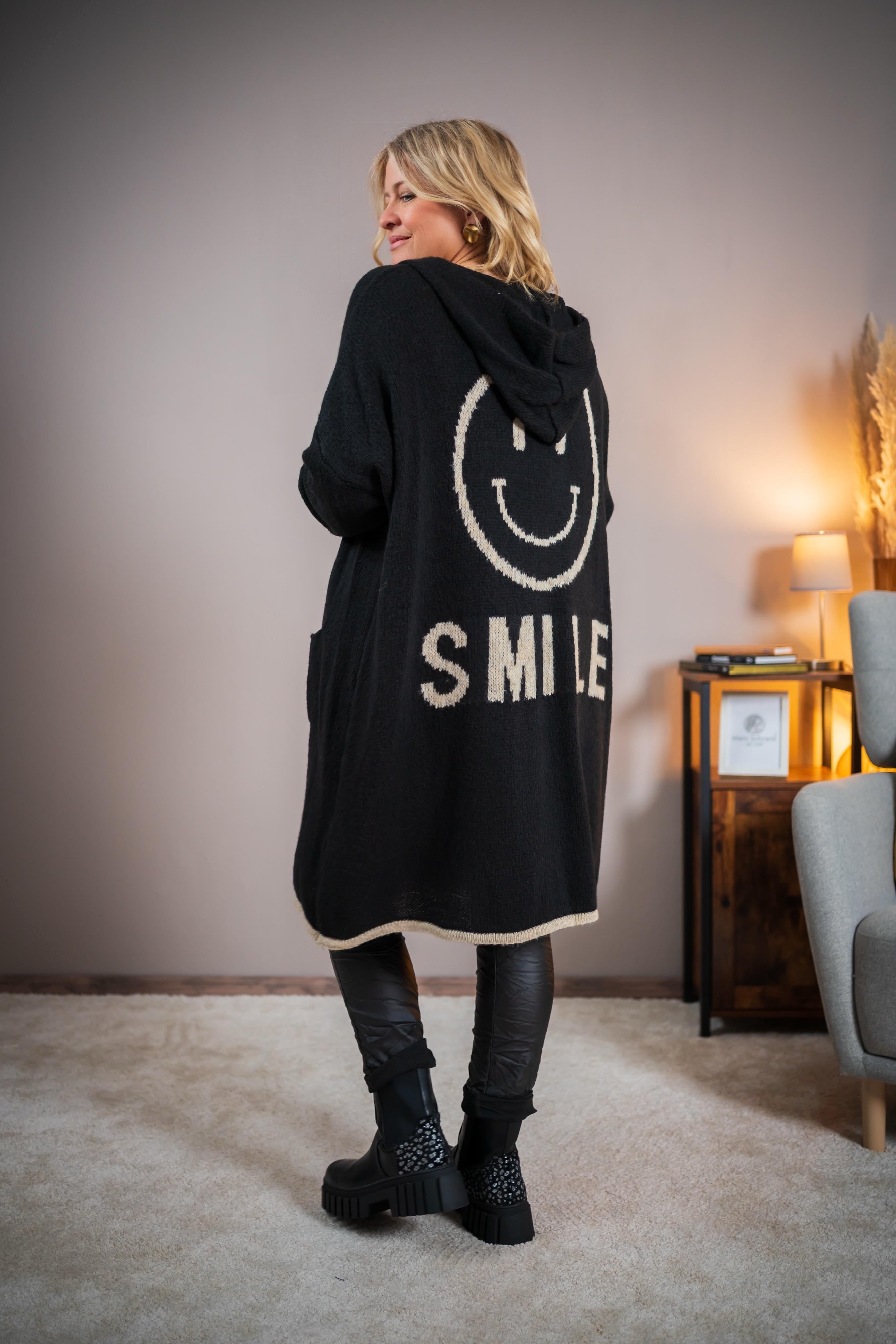 Lange Strickjacke mit Smiley, schwarz