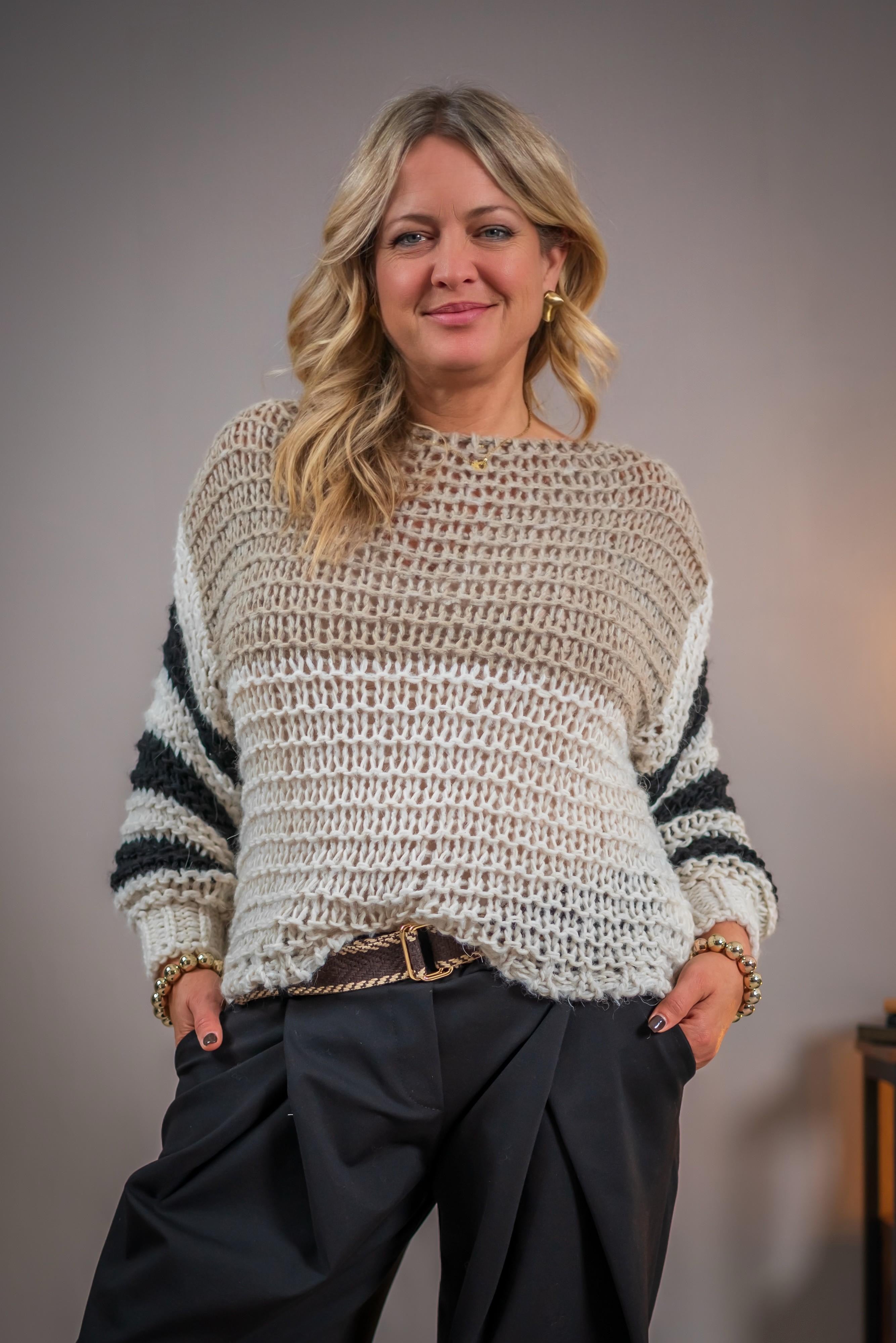 Grobmaschiger Strickpullover, mehrfarbig
